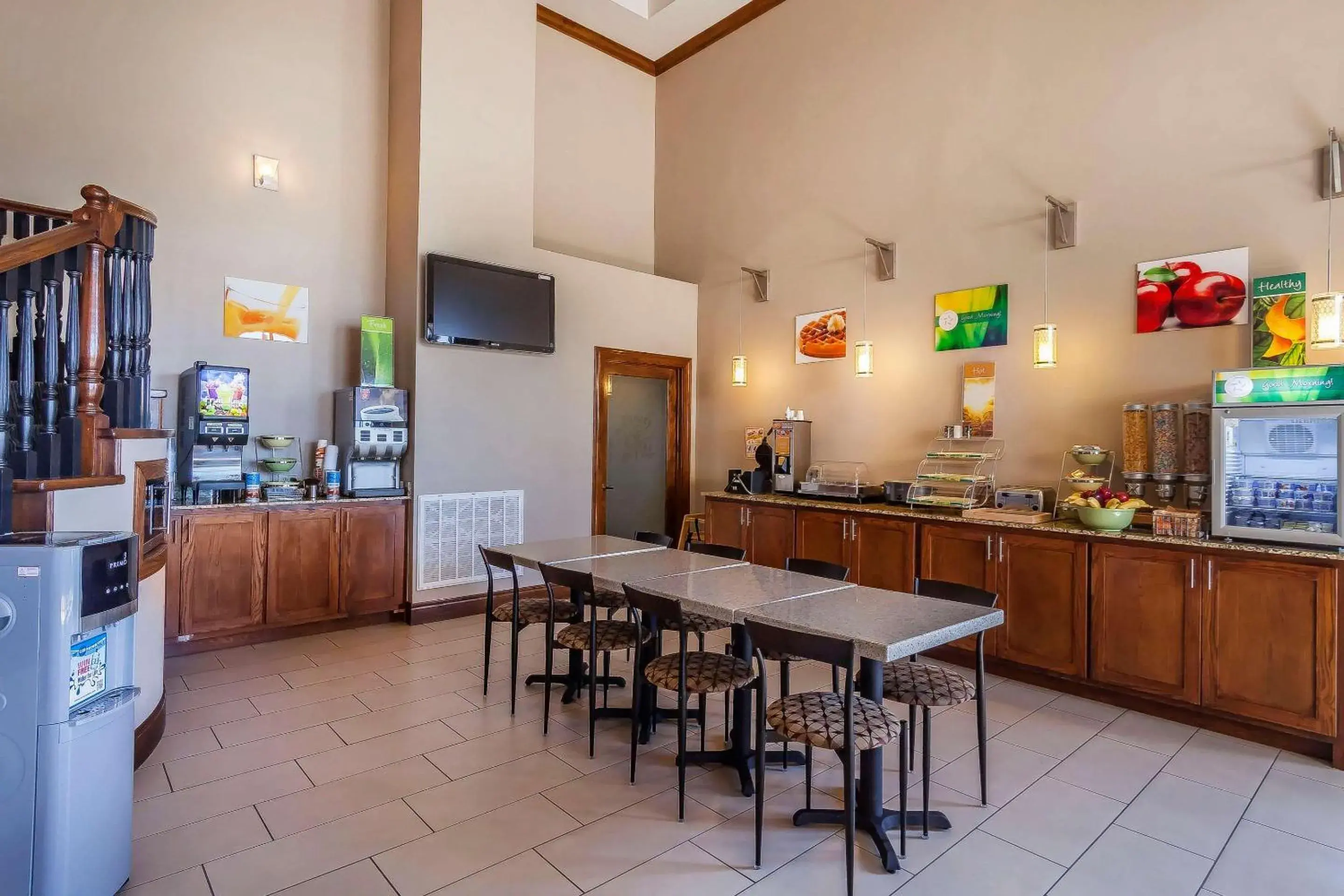 Restaurant/places to eat in Quality Inn & Suites Owasso US-169 Restaurant/places to eat in Quality Inn & Suites Owasso US-169