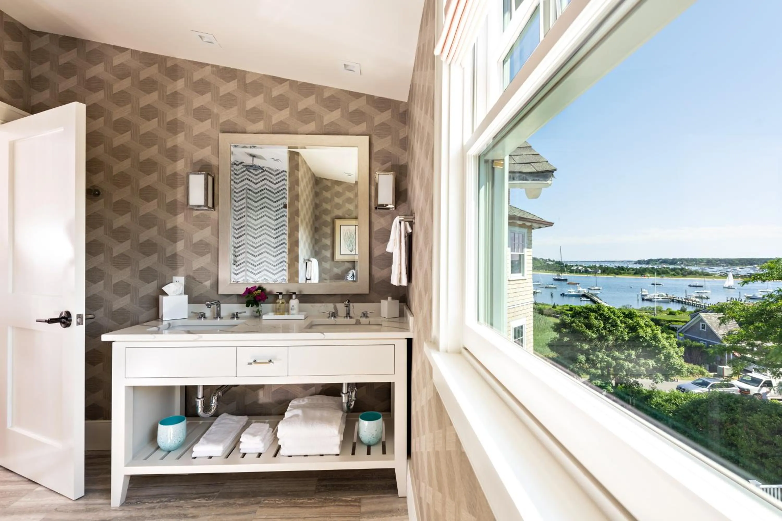 Bathroom in Harbor View Hotel