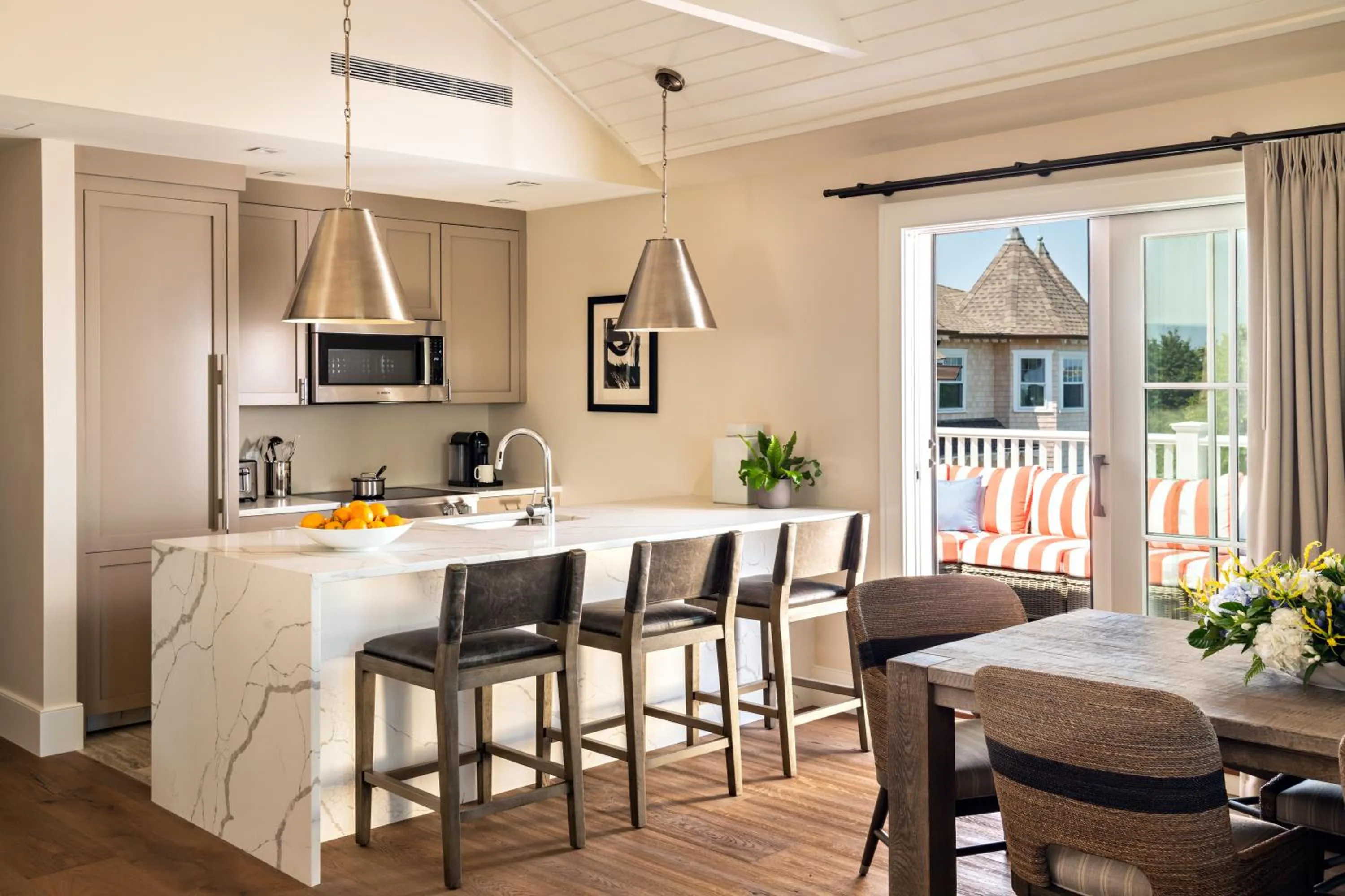 Kitchen or kitchenette in Harbor View Hotel