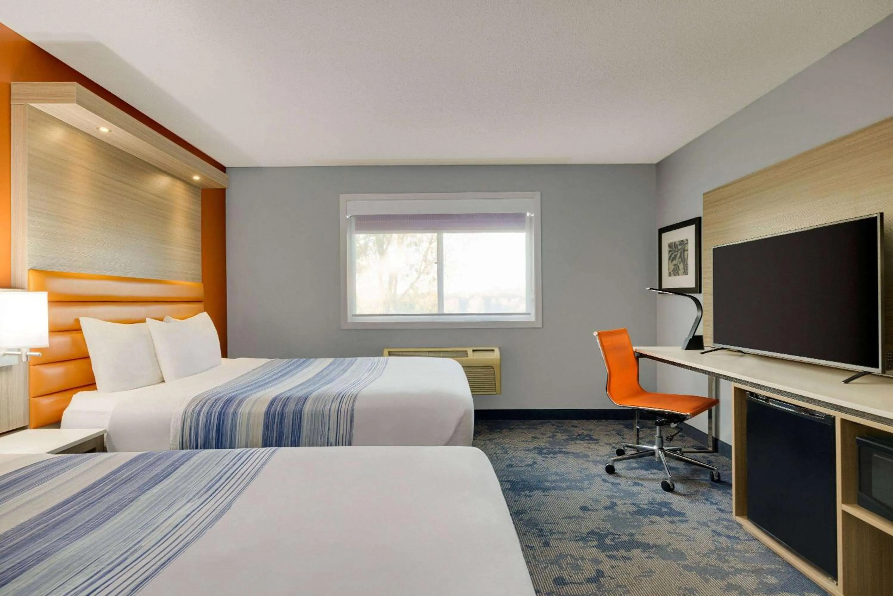 Photo of the whole room, Bed in AmericInn by Wyndham Inver Grove Heights Minneapolis