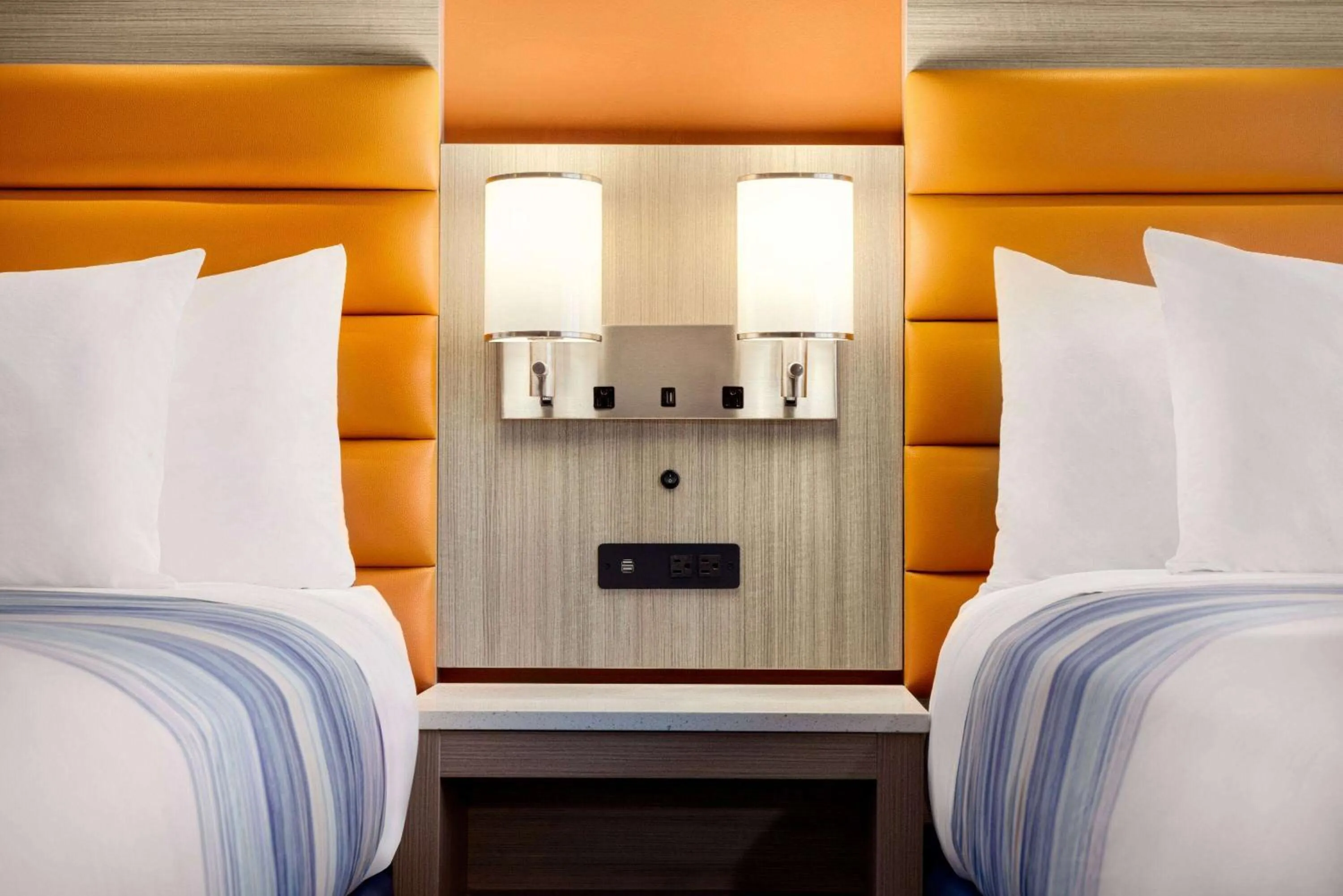 Photo of the whole room, Bed in AmericInn by Wyndham Inver Grove Heights Minneapolis