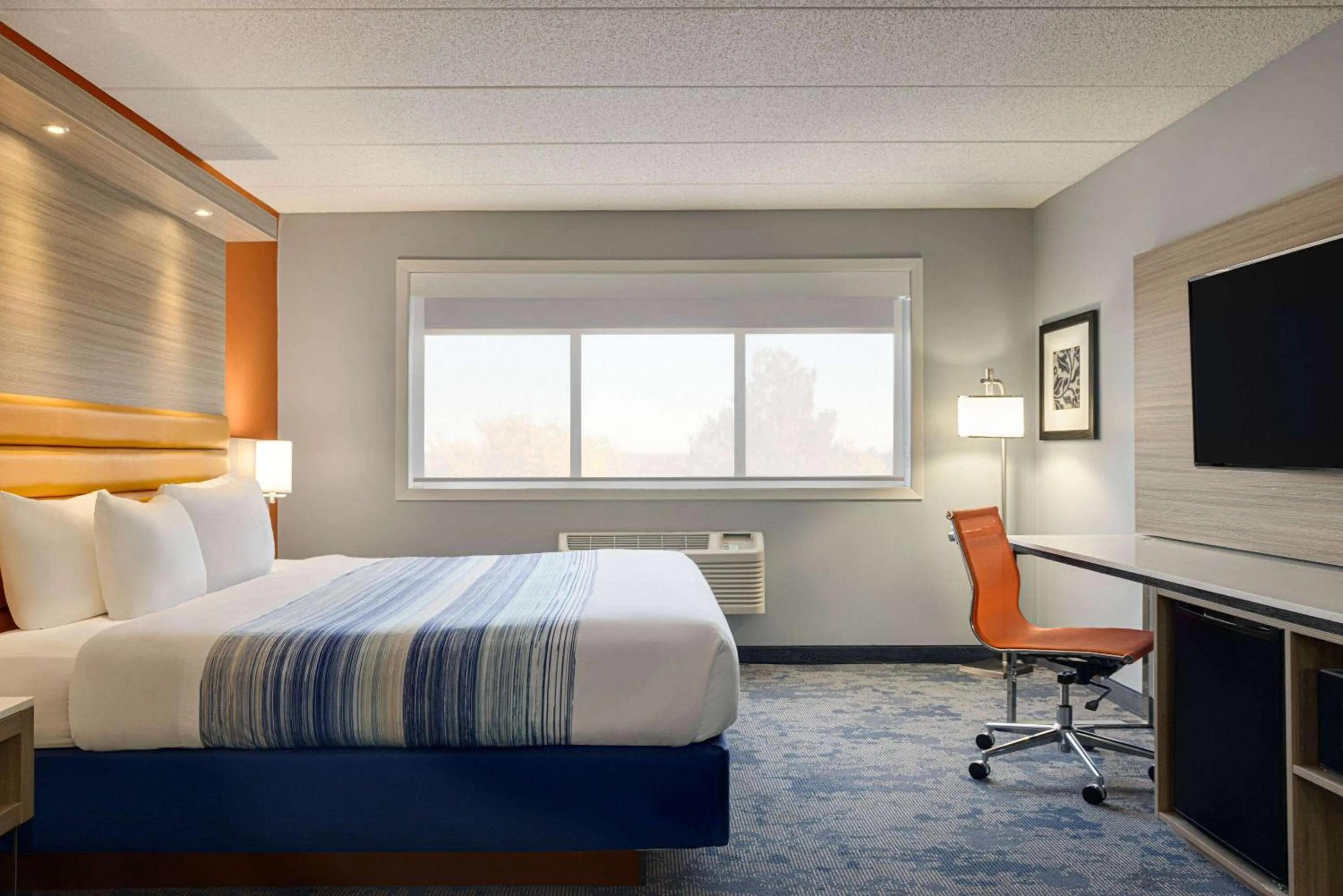 Photo of the whole room, Bed in AmericInn by Wyndham Inver Grove Heights Minneapolis