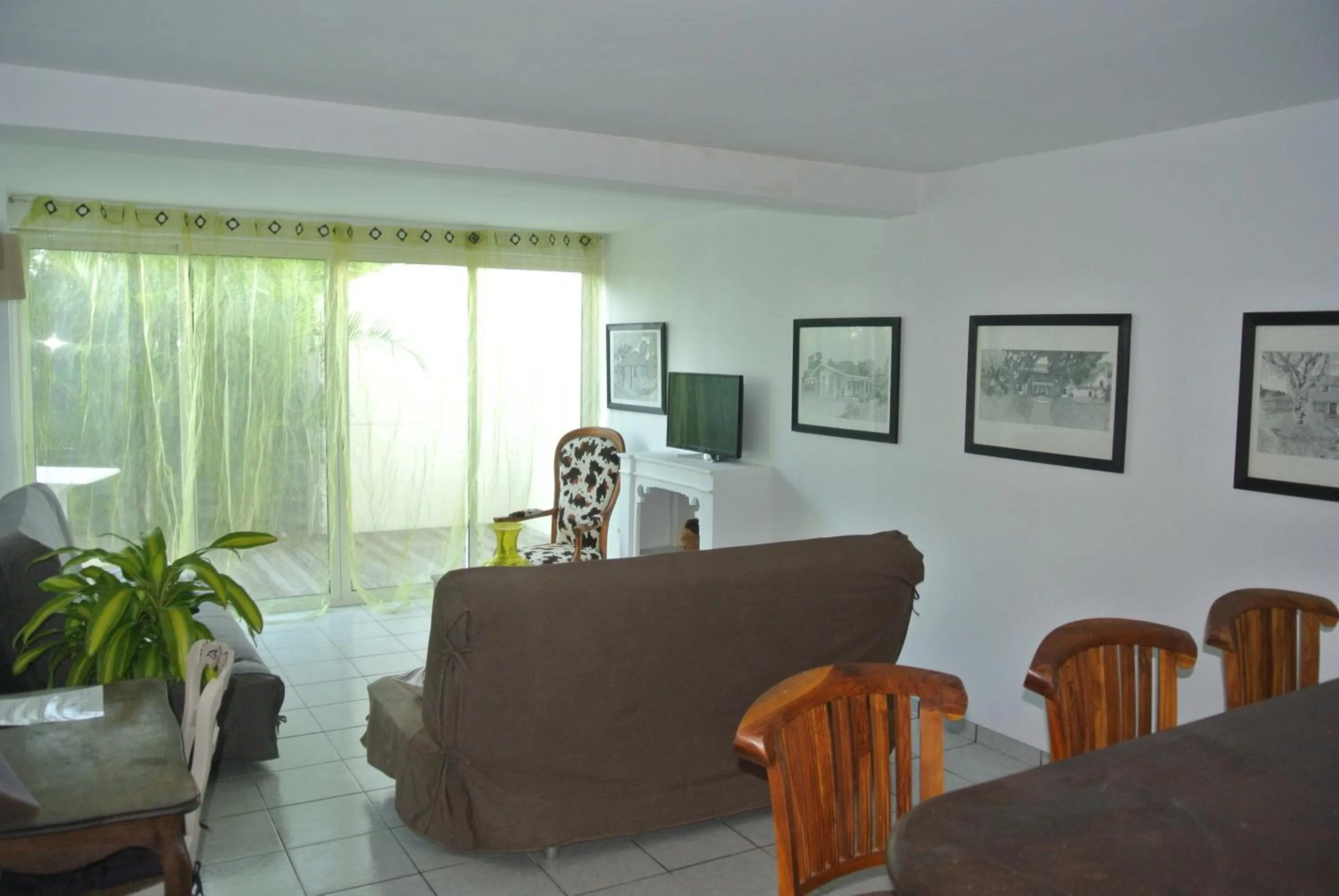 Living room in Chez Karine & Harold