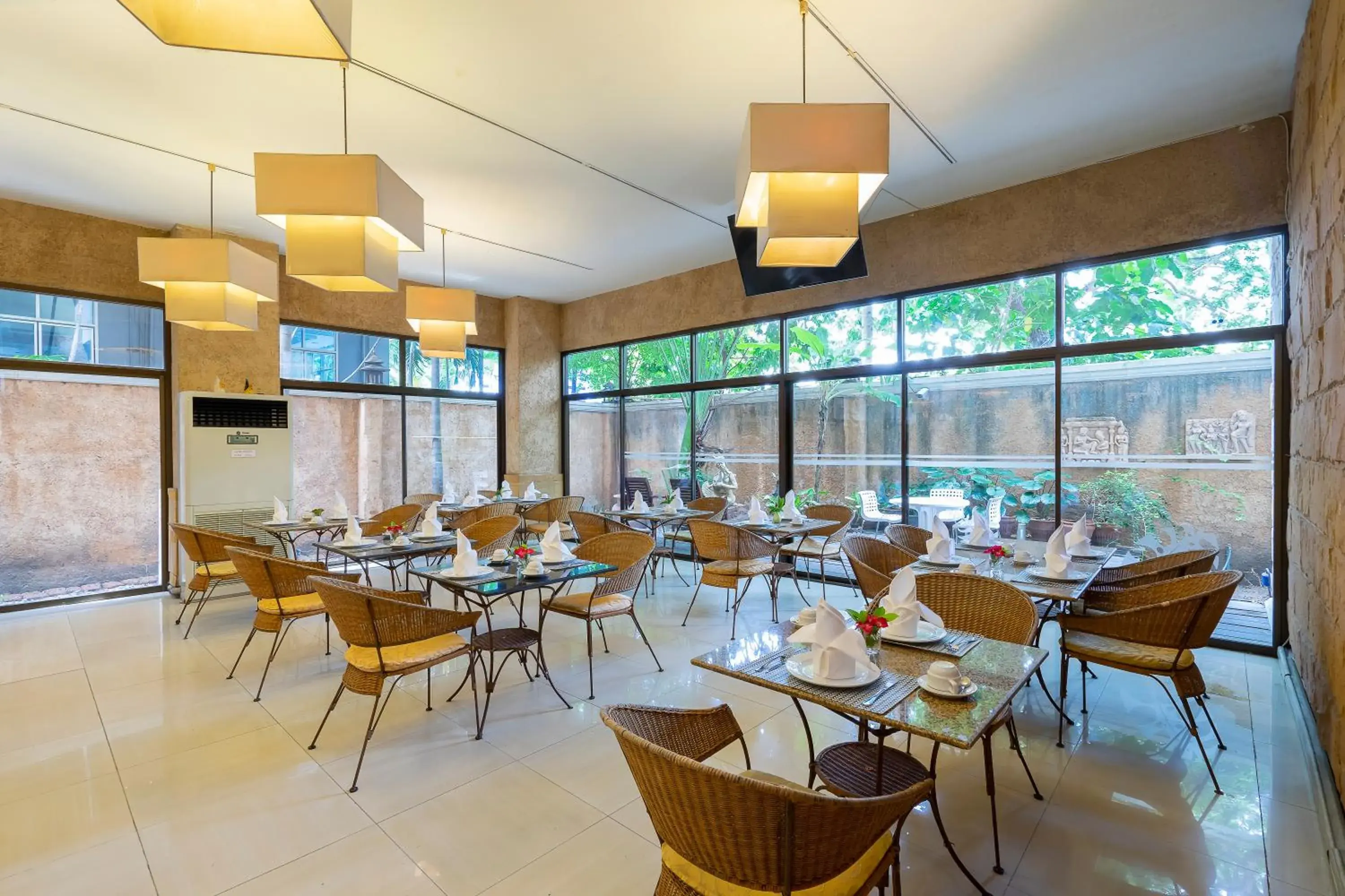 Restaurant/places to eat in Bella Villa Prima Restaurant/places to eat in Bella Villa Prima