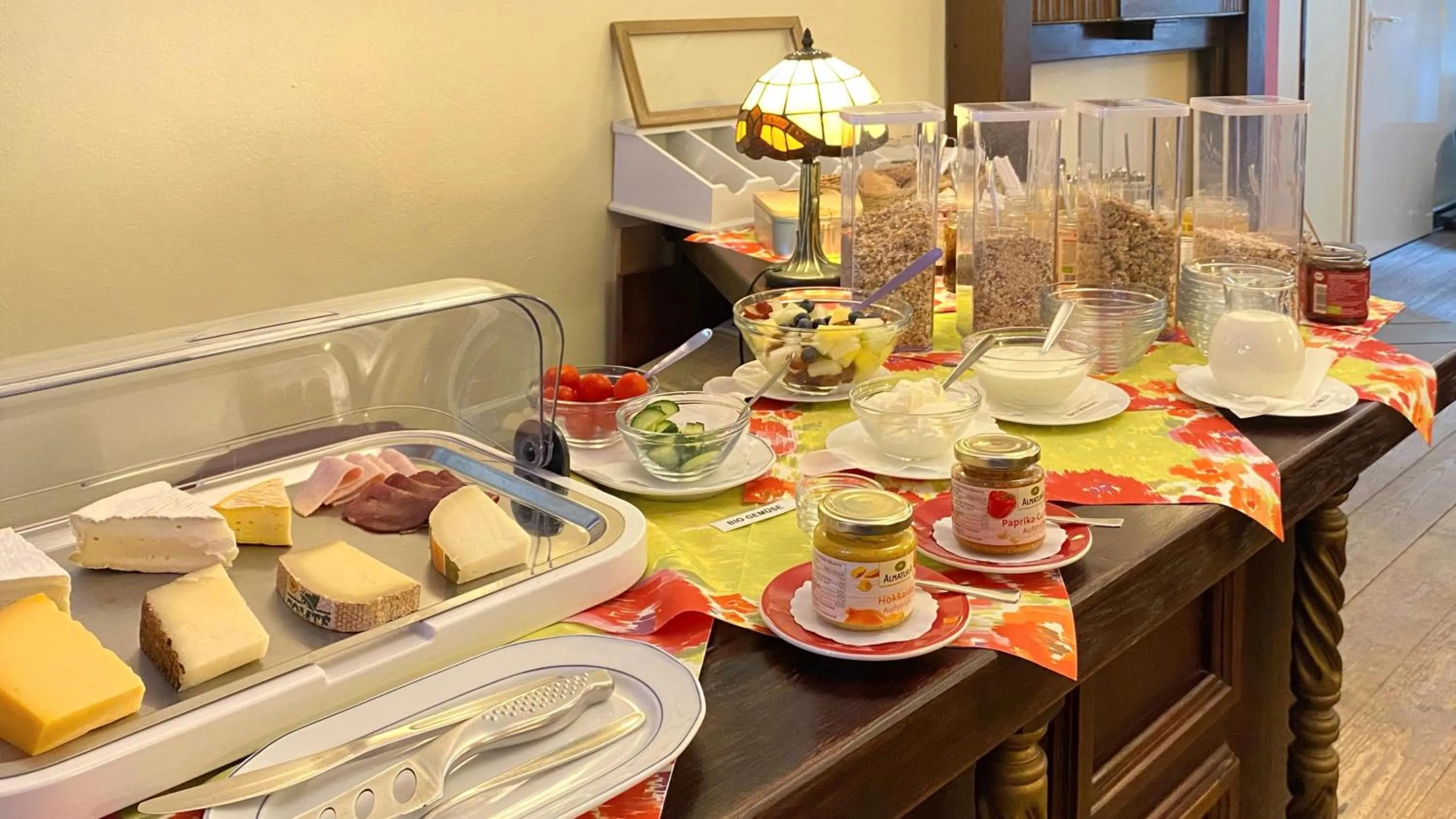 Breakfast in Frauenhotel Hanseatin - Women Only