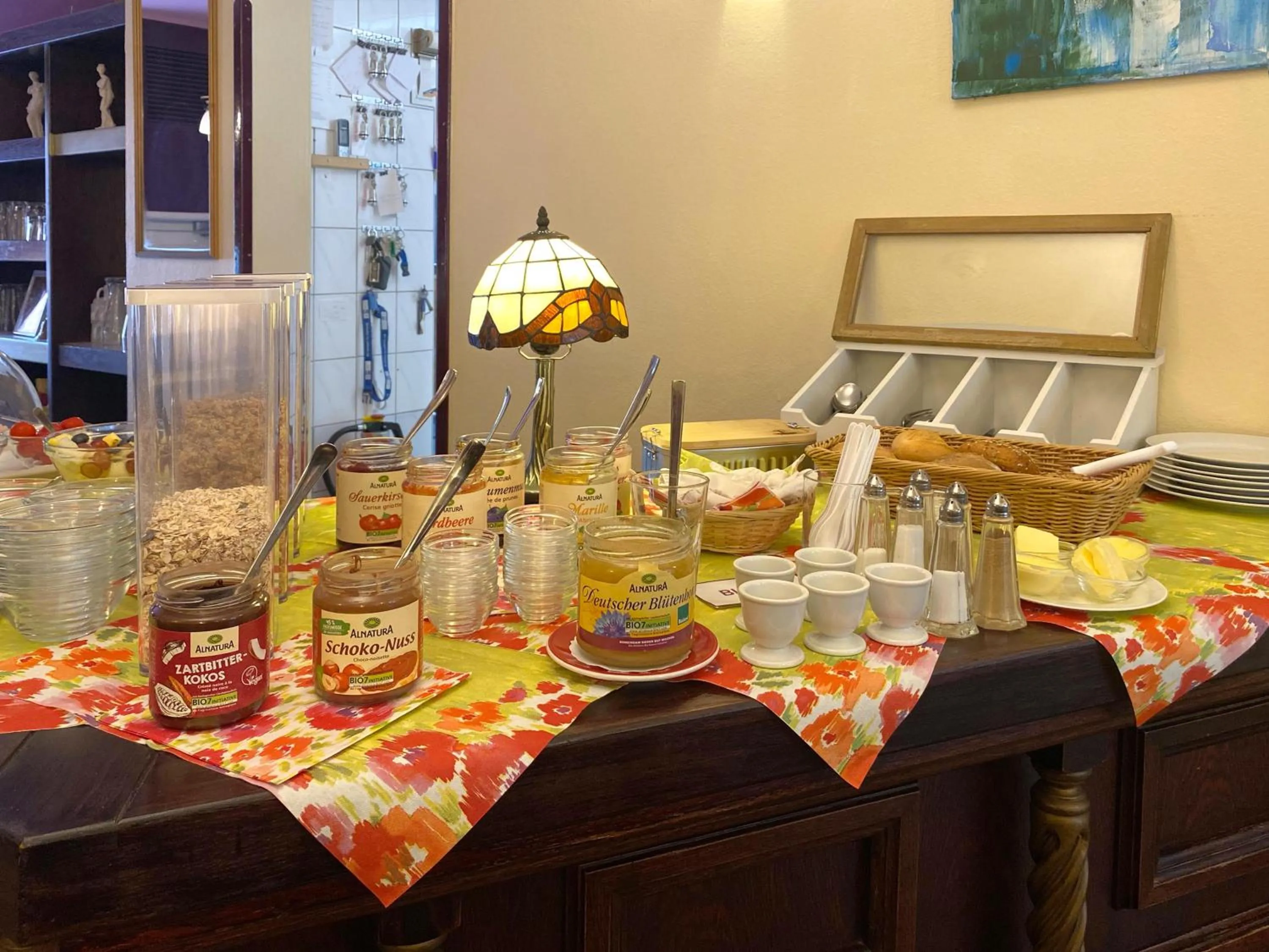 Buffet breakfast in Frauenhotel Hanseatin - Women Only