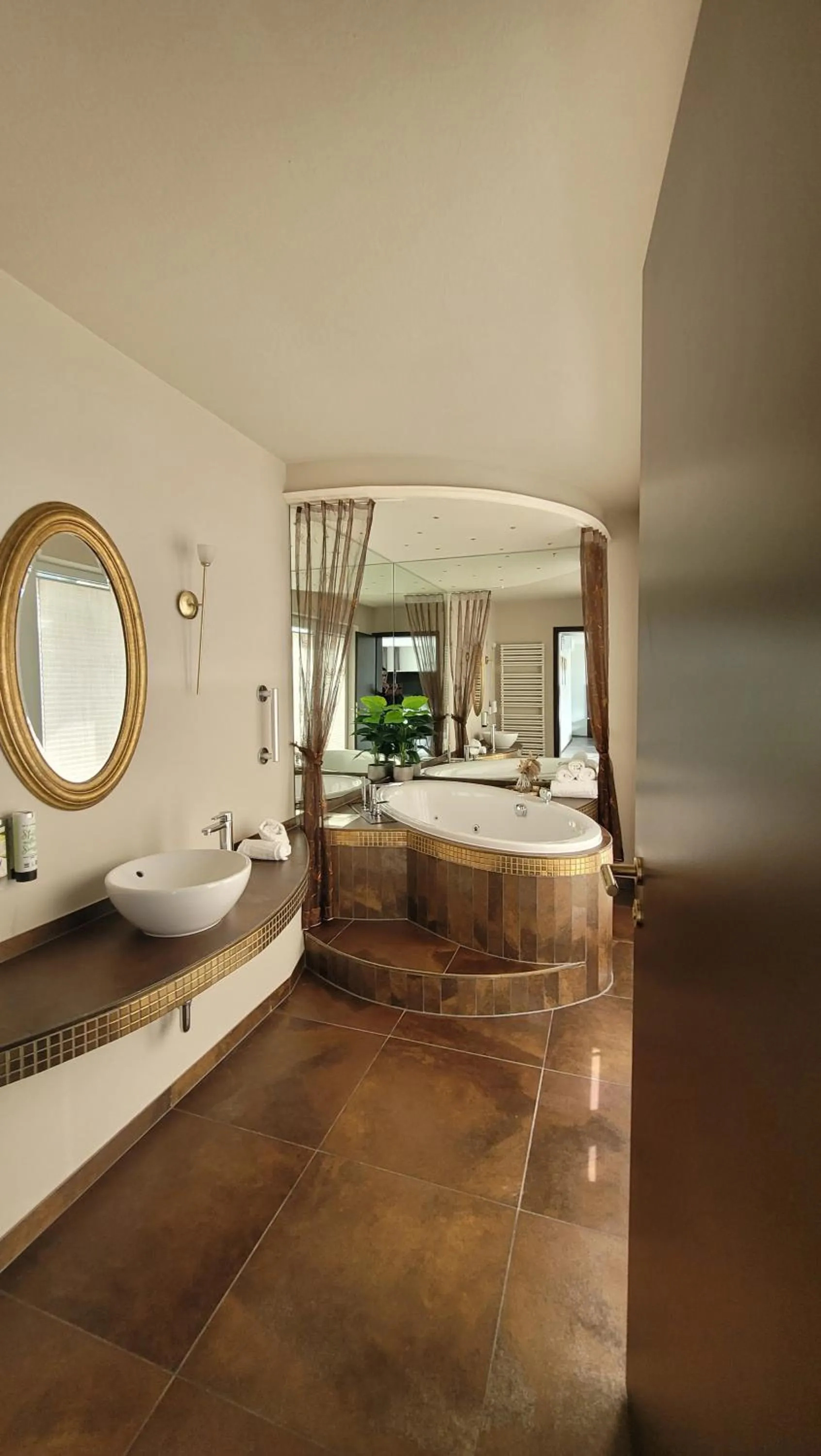 Bed in Hochwälder Wohlfühlhotel