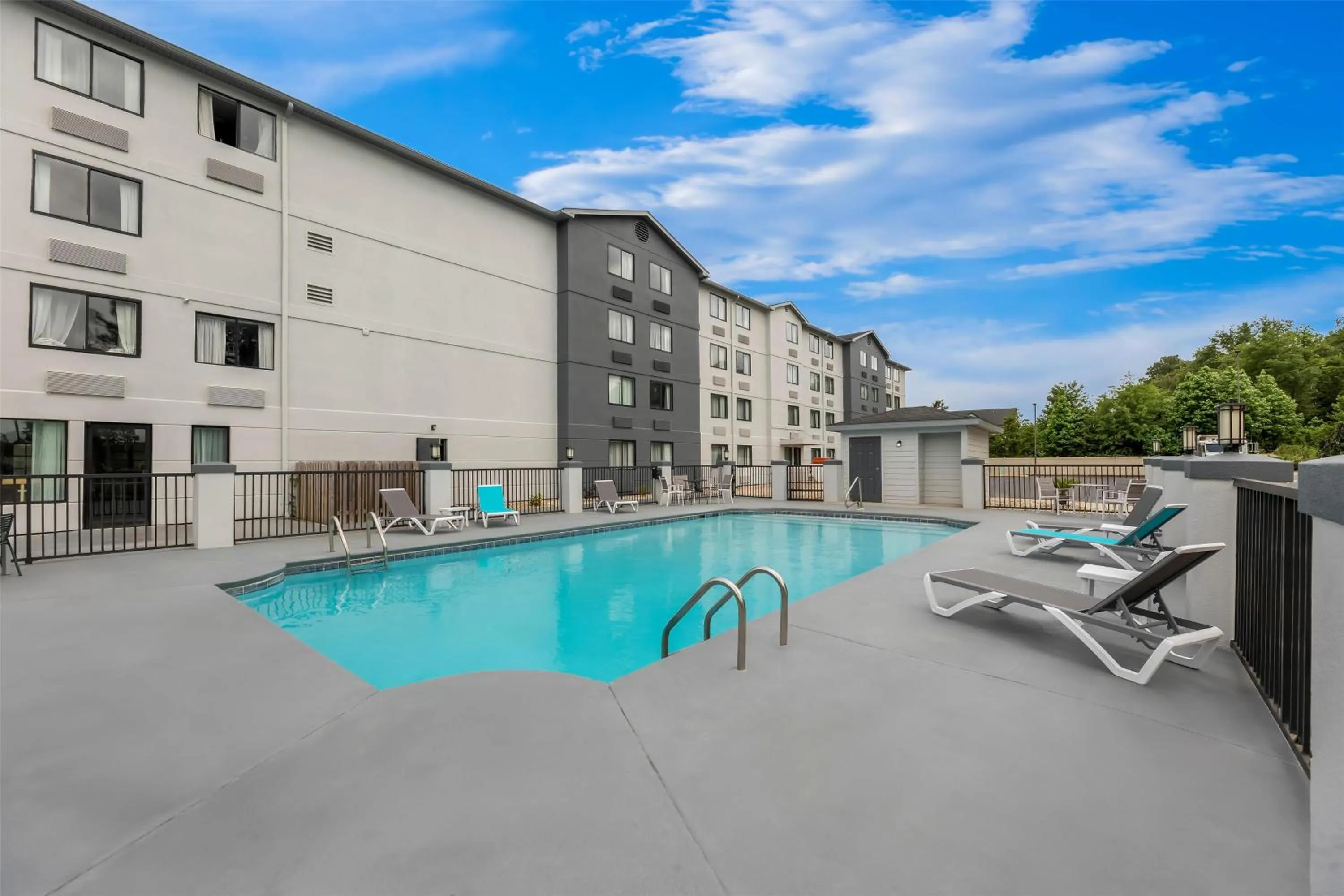 Pool view in Spark By Hilton Biloxi Ocean Springs