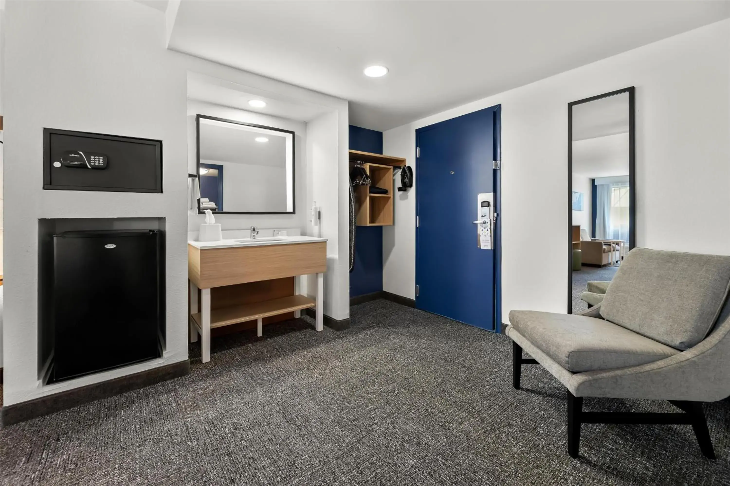 Photo of the whole room in Spark By Hilton Biloxi Ocean Springs Photo of the whole room in Spark By Hilton Biloxi Ocean Springs