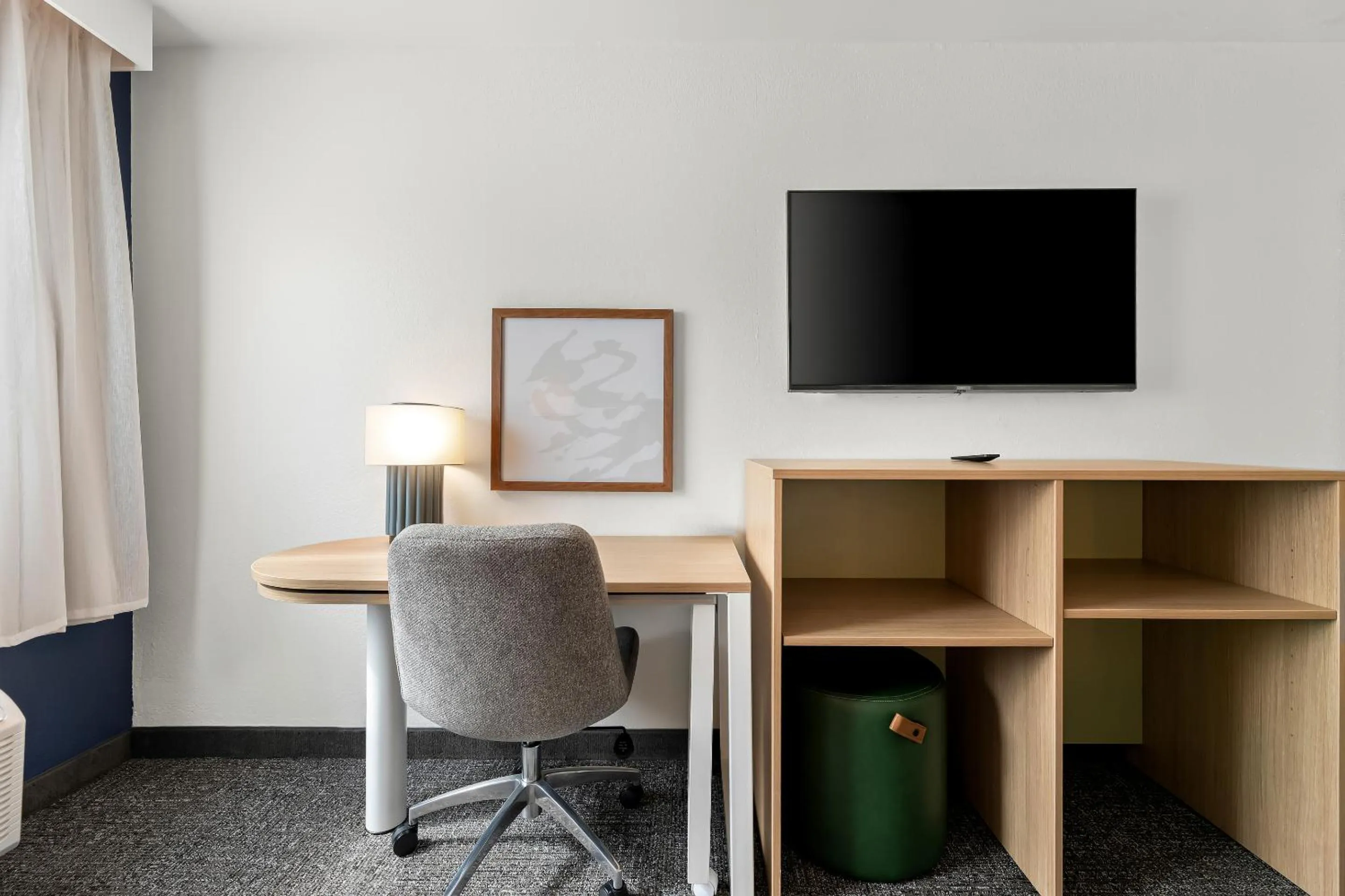 TV and multimedia in Spark By Hilton Biloxi Ocean Springs