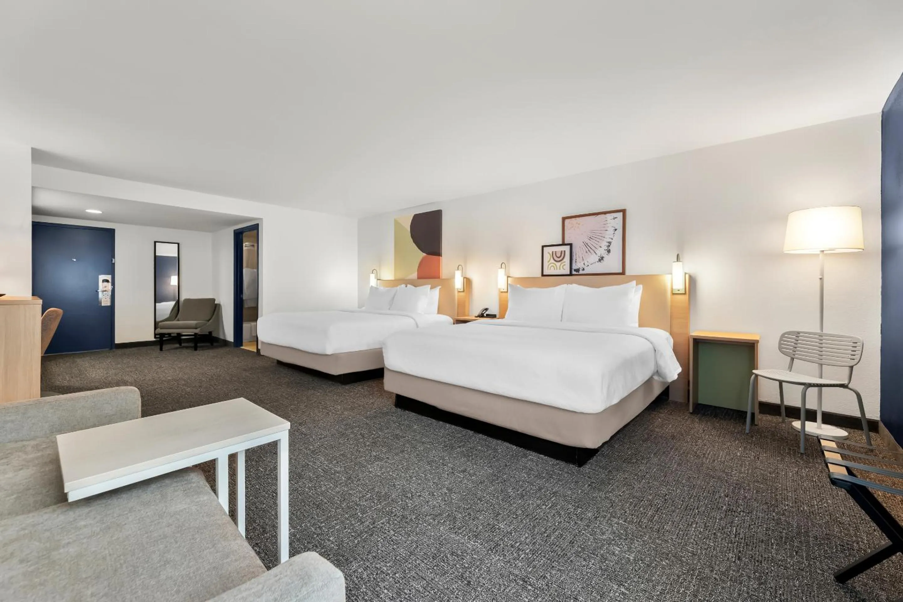 Photo of the whole room, Bed in Spark By Hilton Biloxi Ocean Springs