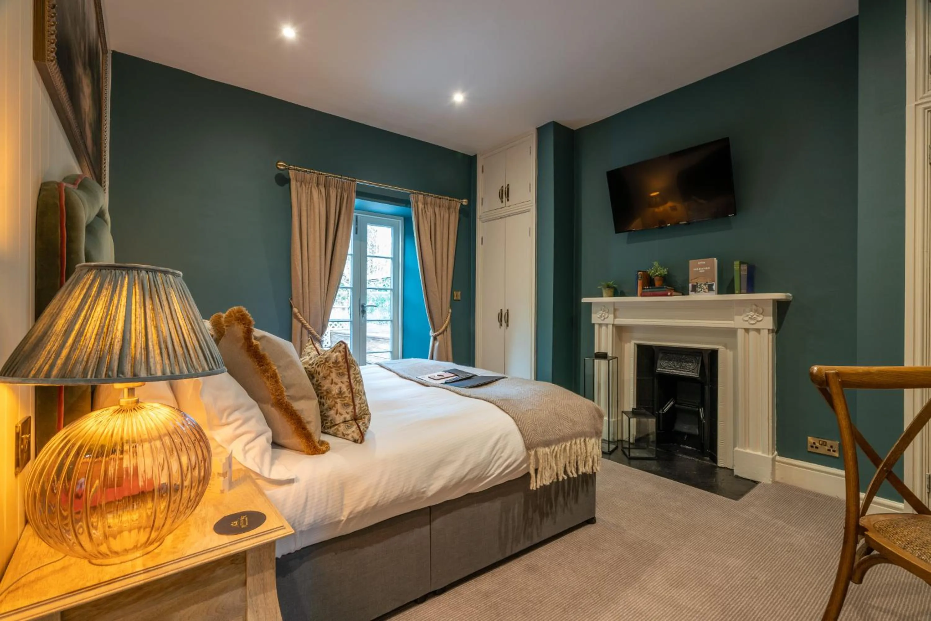 Bed in The Northey Arms