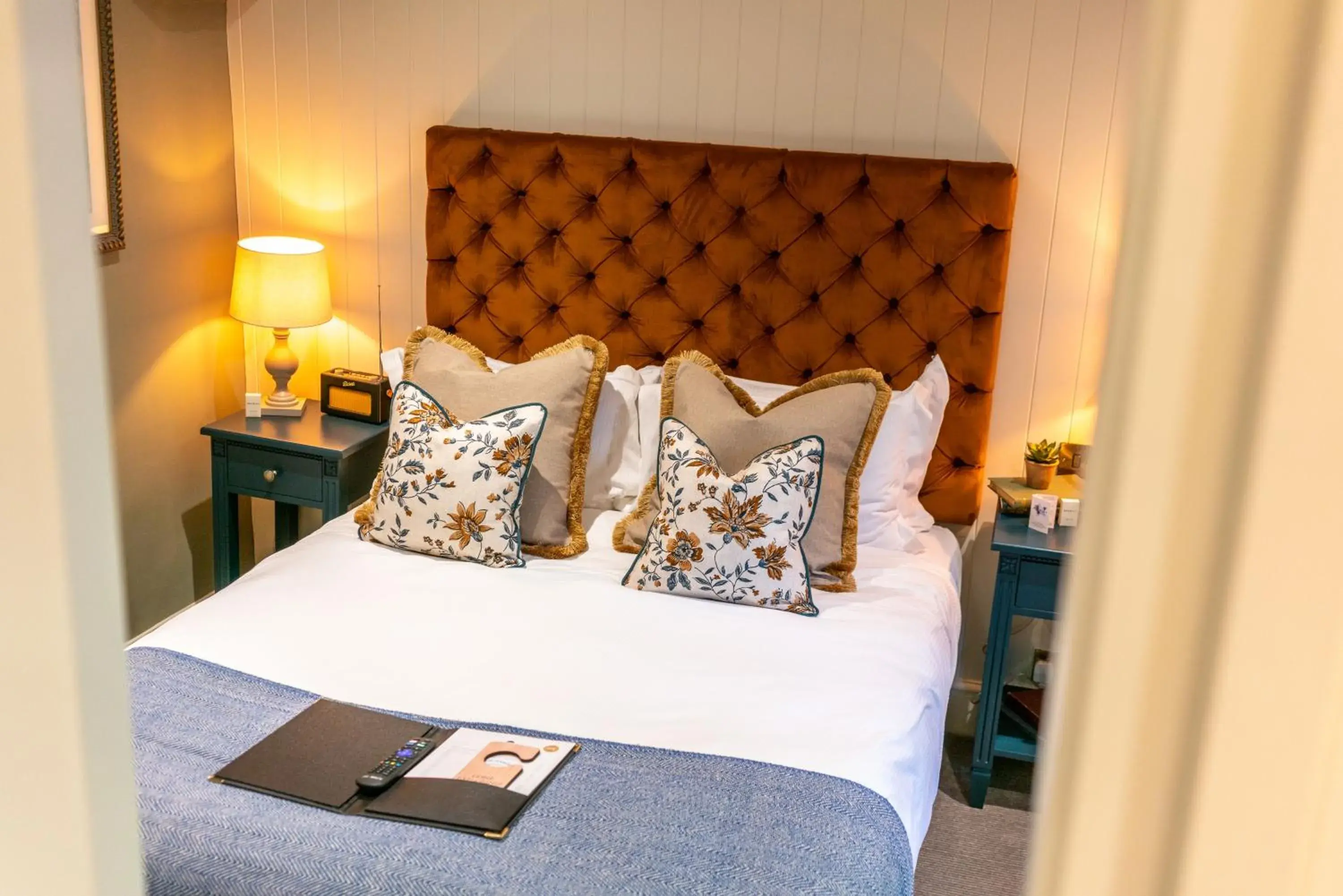 Double Room in The Northey Arms Double Room in The Northey Arms