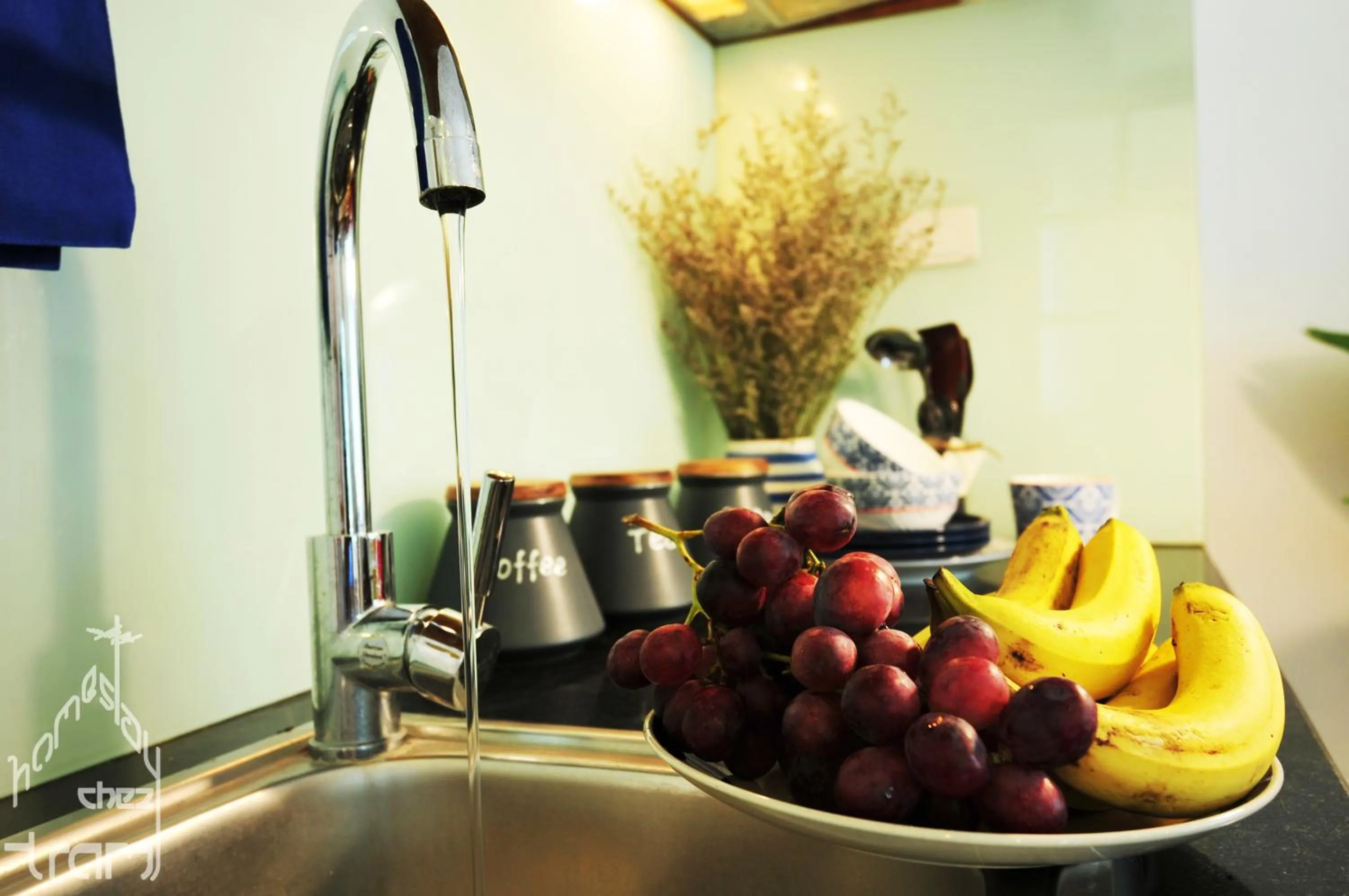 Kitchen or kitchenette in Chez Tram Homestay