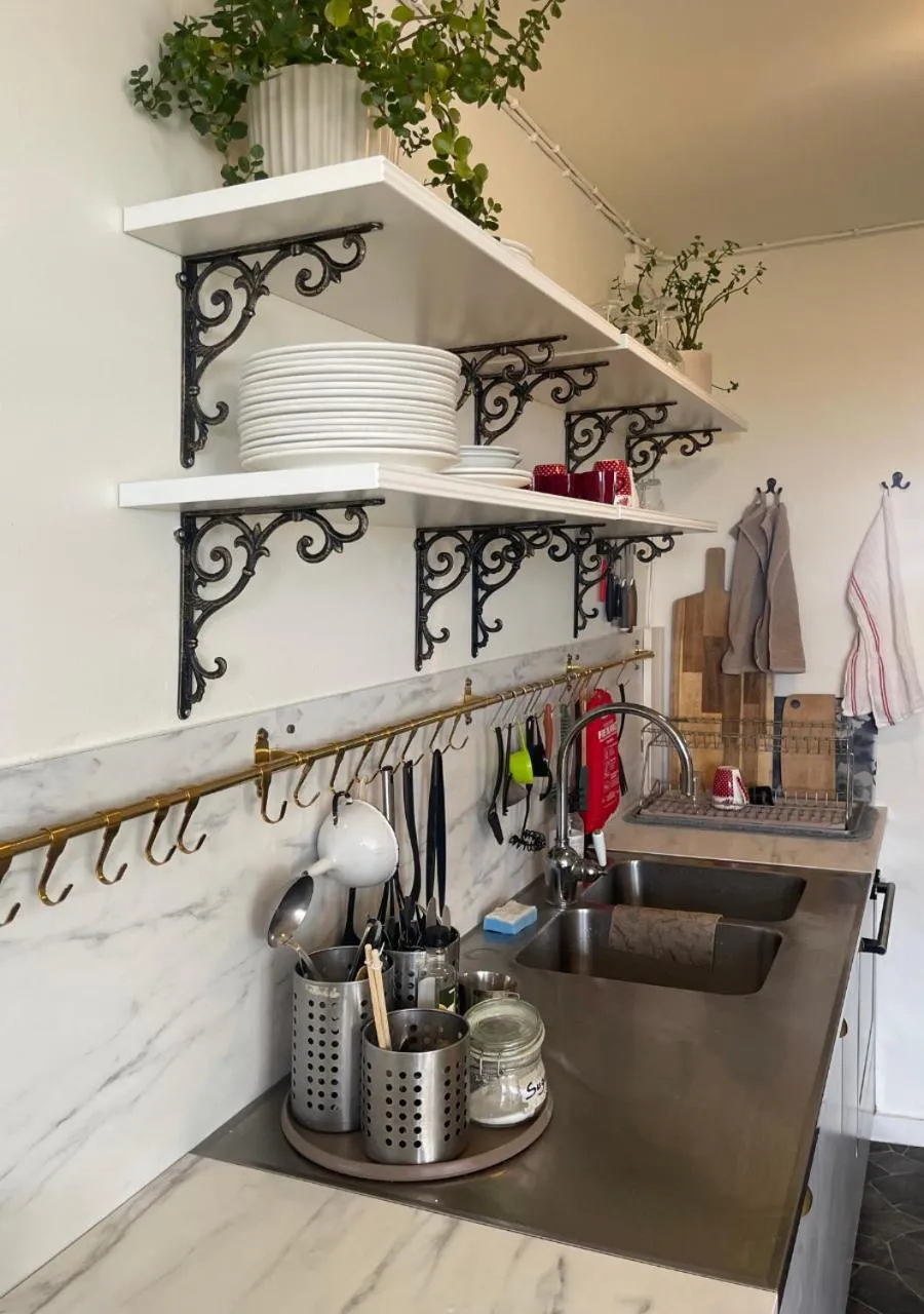 Communal kitchen in Crafoord Place Hostel