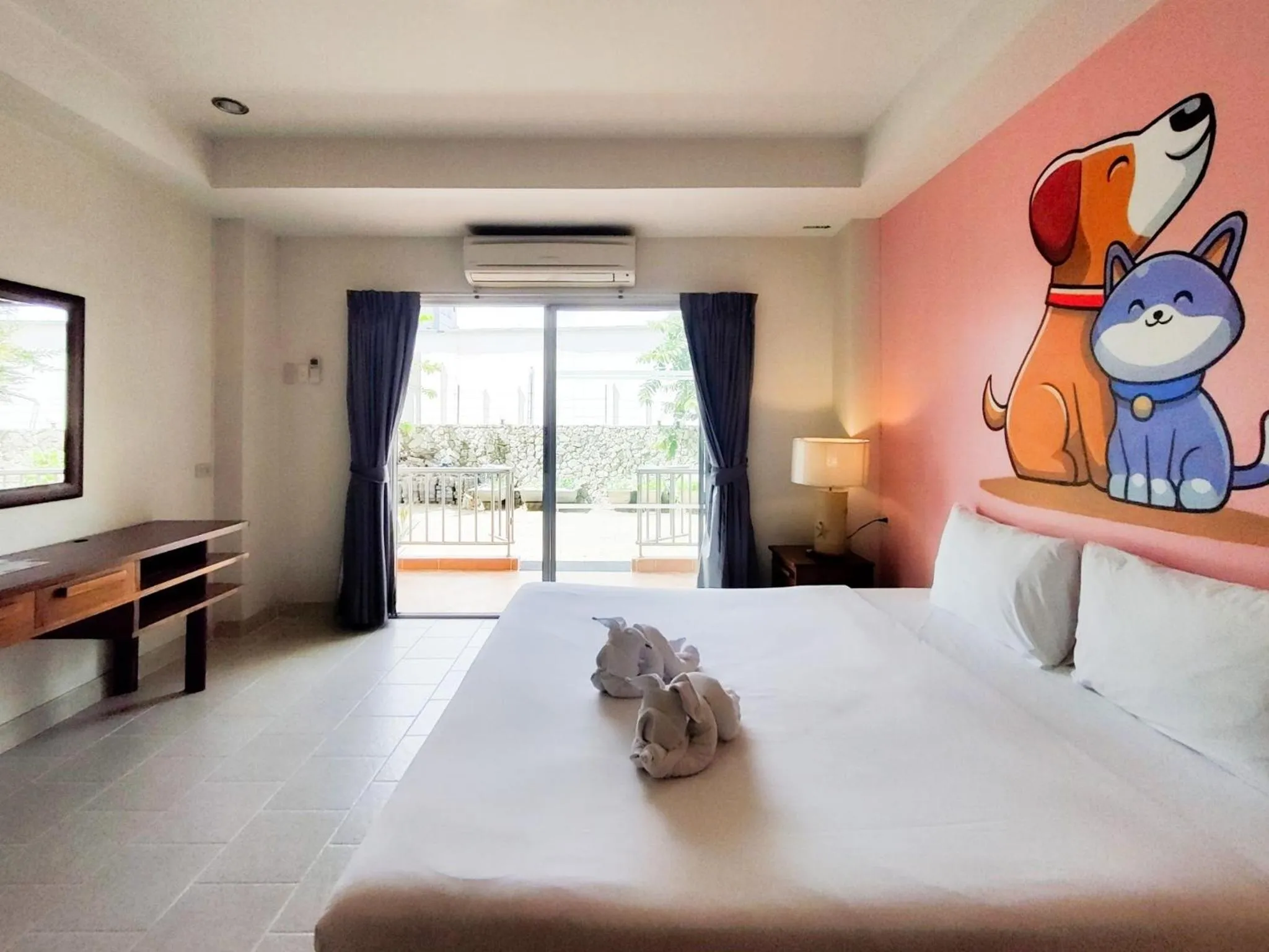 Photo of the whole room, Bed in Bella Villa Pattaya 3rd Road