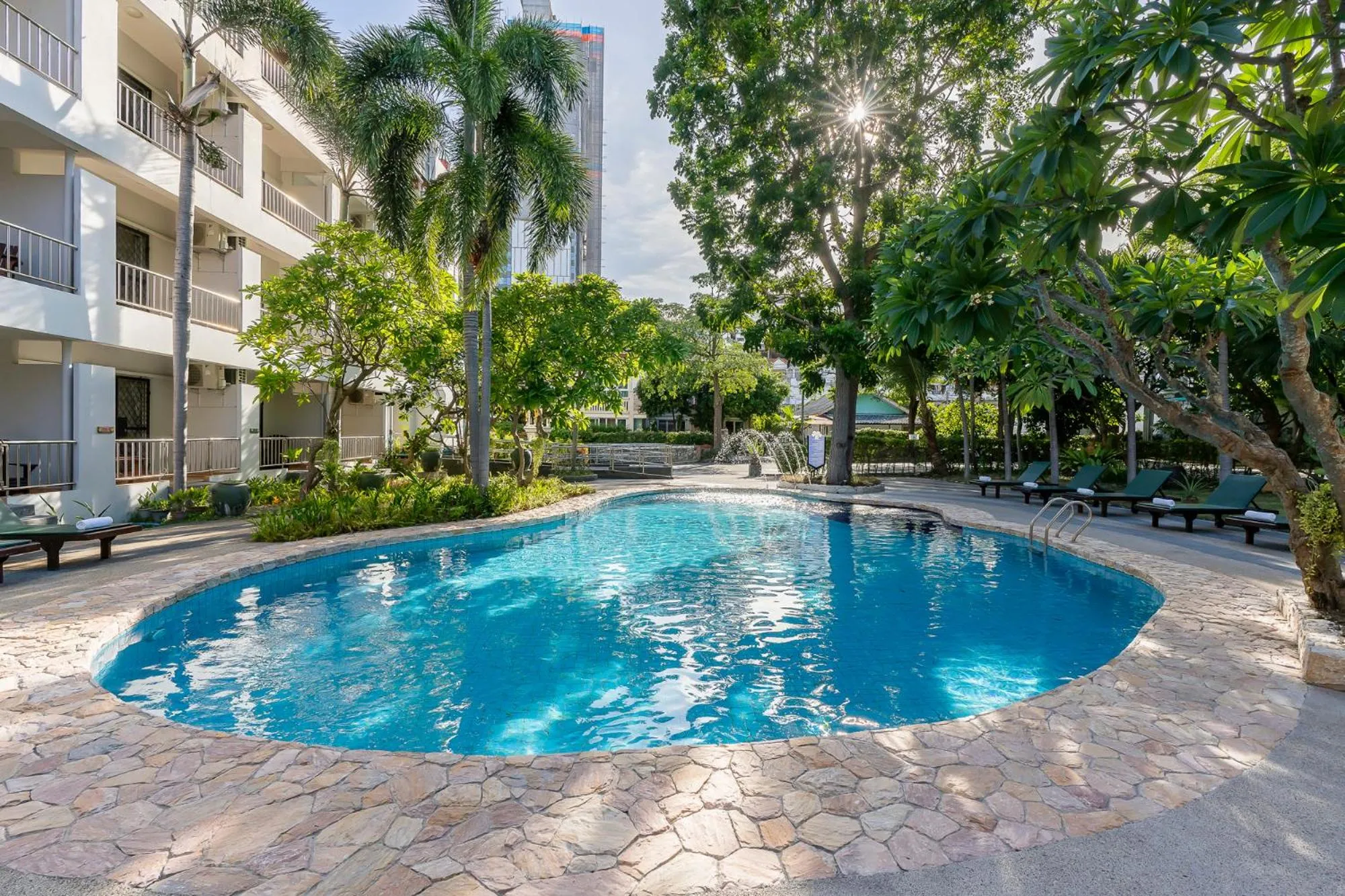 Swimming pool in Bella Villa Pattaya 3rd Road