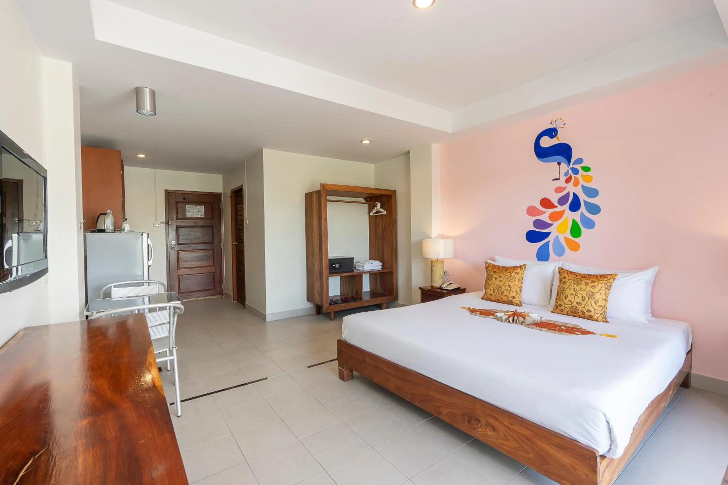 Photo of the whole room, Bed in Bella Villa Pattaya 3rd Road