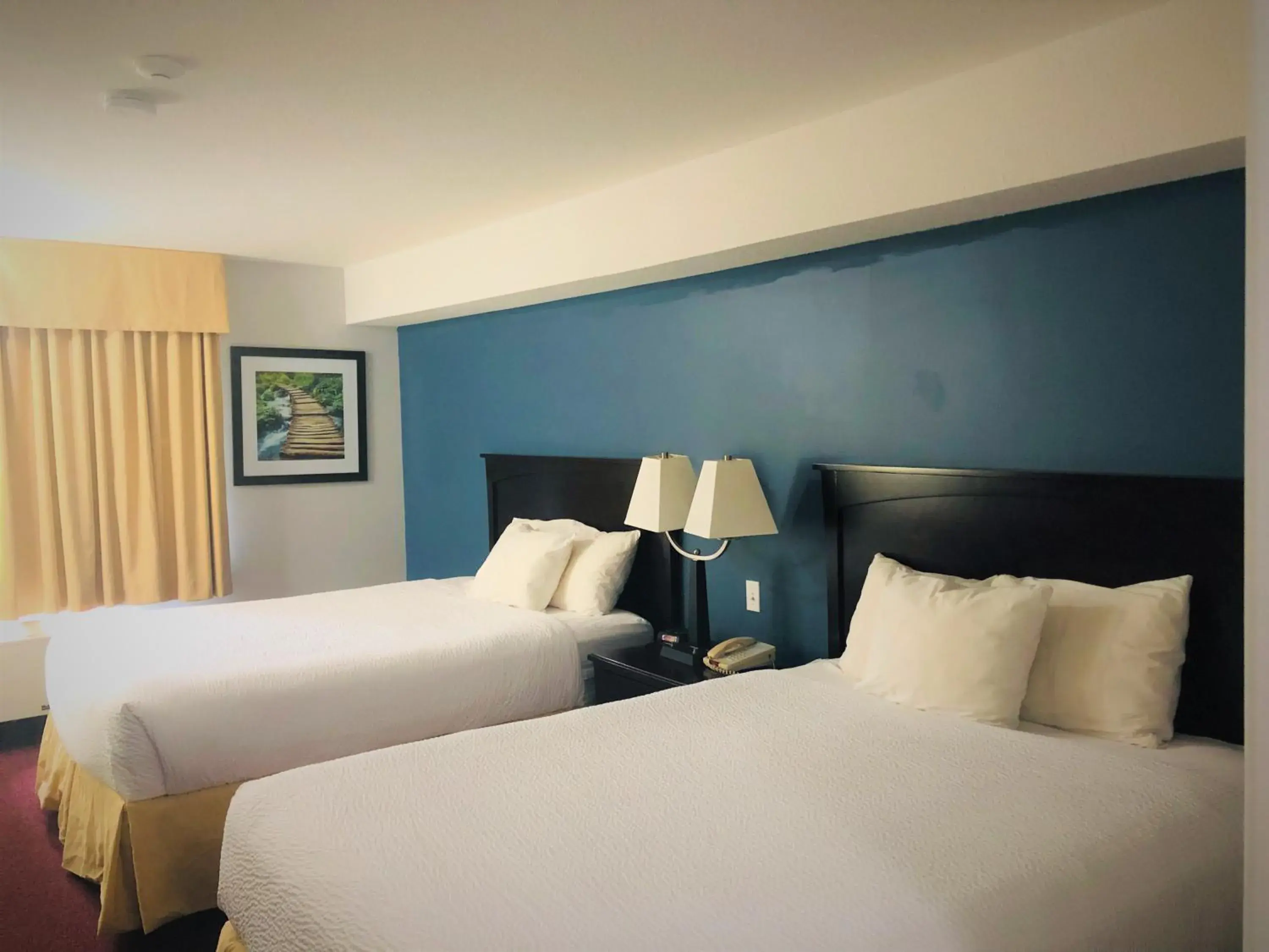 Bed in Days Inn by Wyndham Kamloops BC Bed in Days Inn by Wyndham Kamloops BC