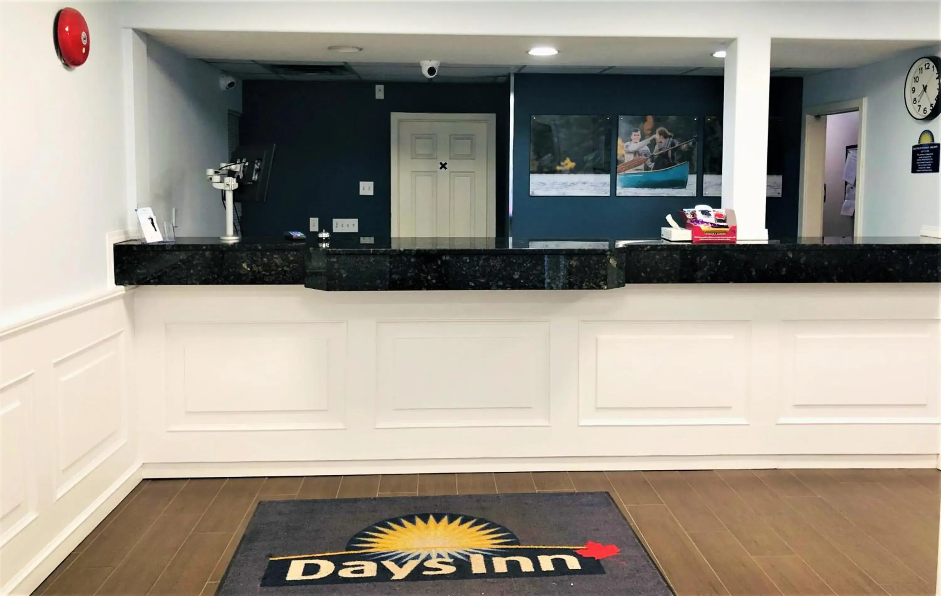 Lobby or reception in Days Inn by Wyndham Kamloops BC Lobby or reception in Days Inn by Wyndham Kamloops BC