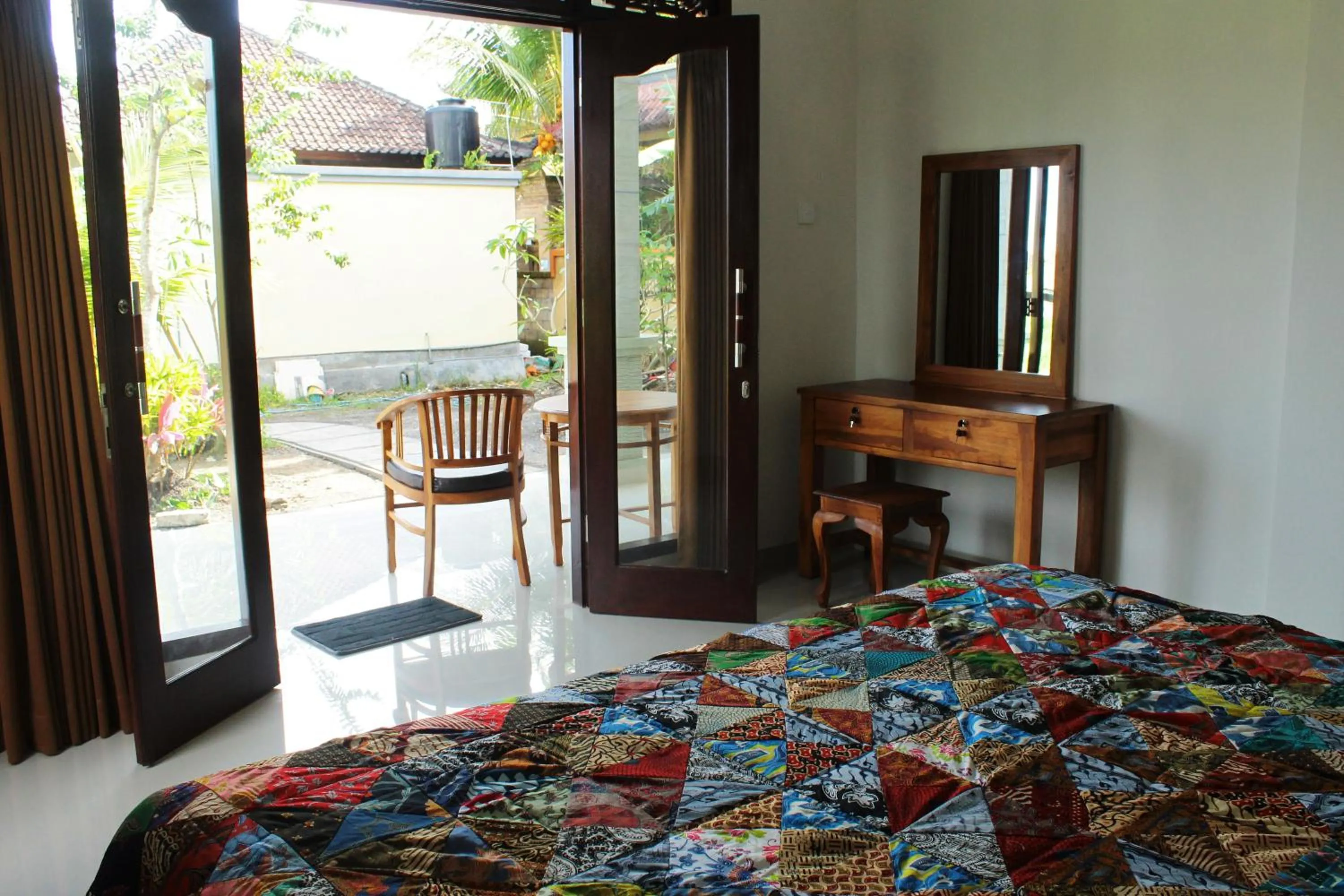 Bed in Cenik House Ubud