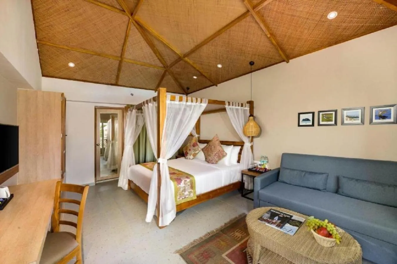 Bedroom, Bed in Swosti Chilika Resort