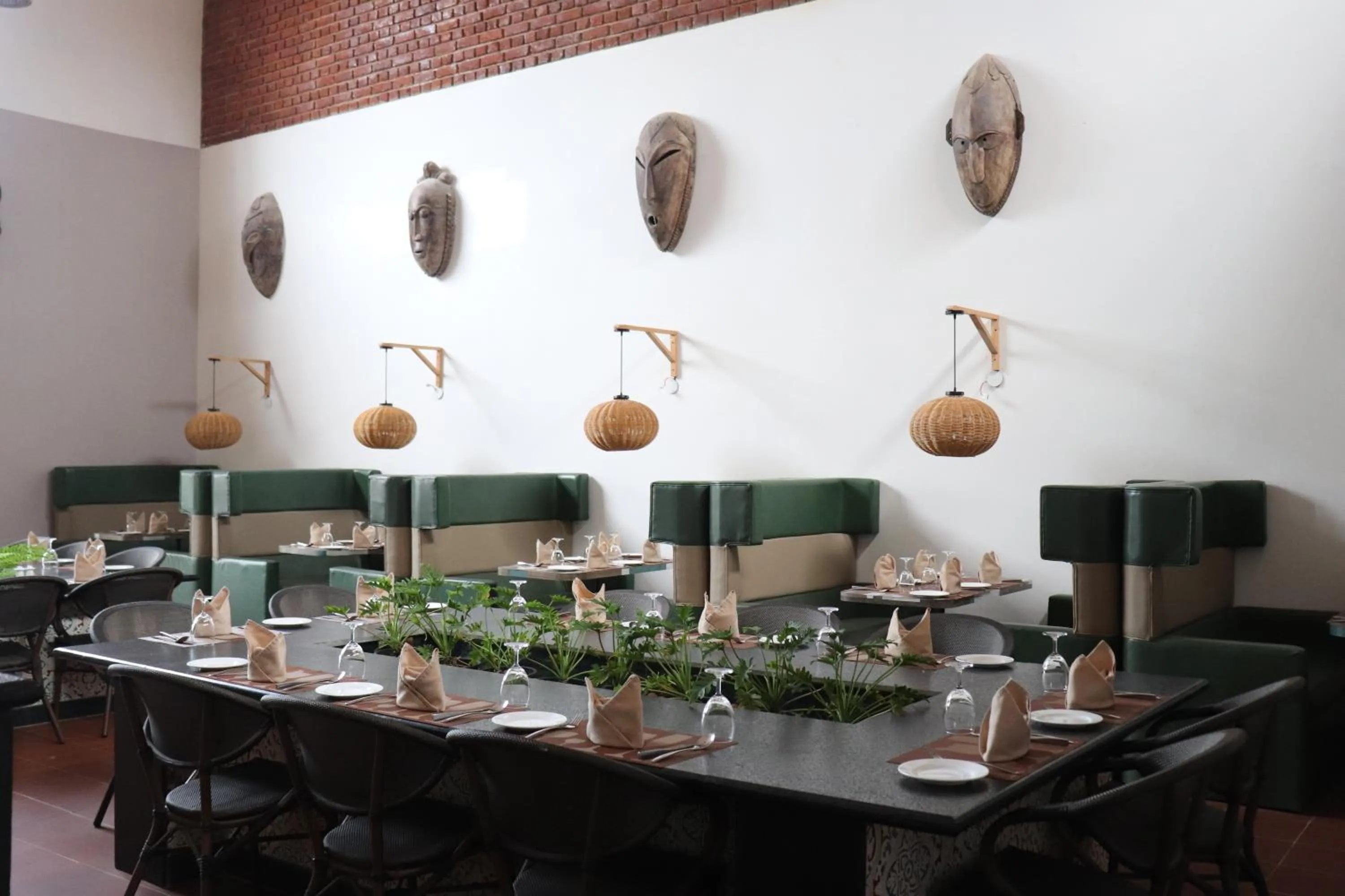 Restaurant/places to eat in Swosti Chilika Resort