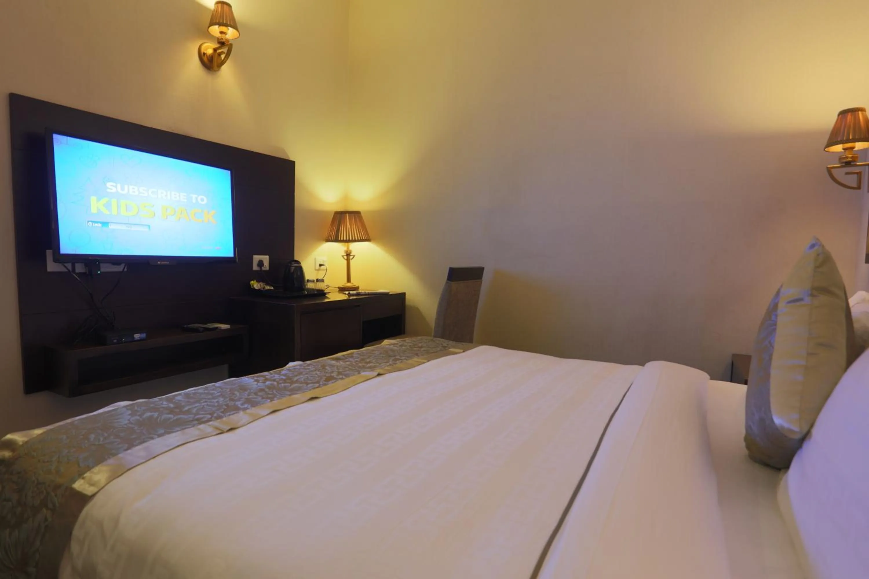 Bed in Sinon Baga Retreat