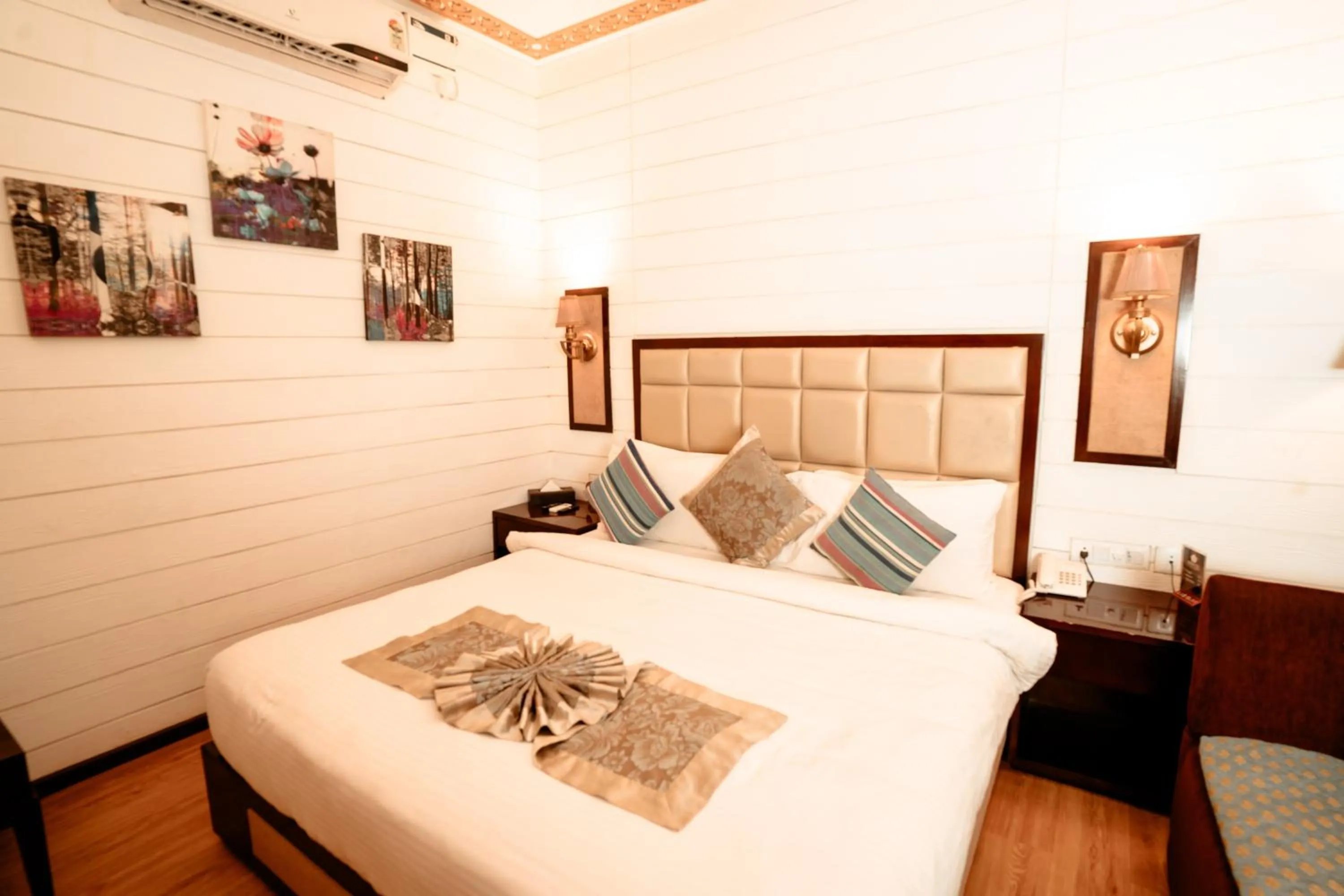 Bedroom, Bed in Sinon Baga Retreat