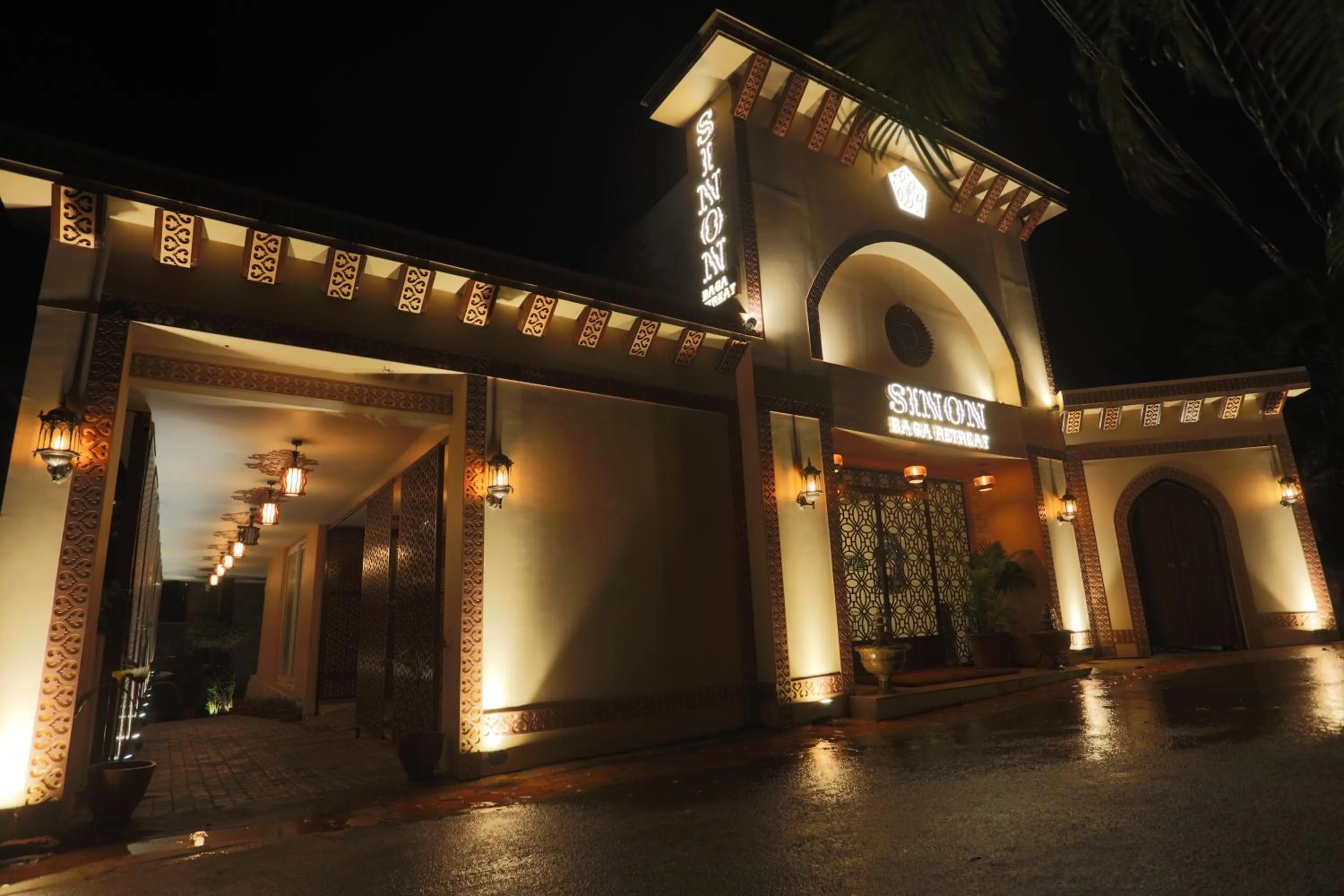 Facade/entrance in Sinon Baga Retreat