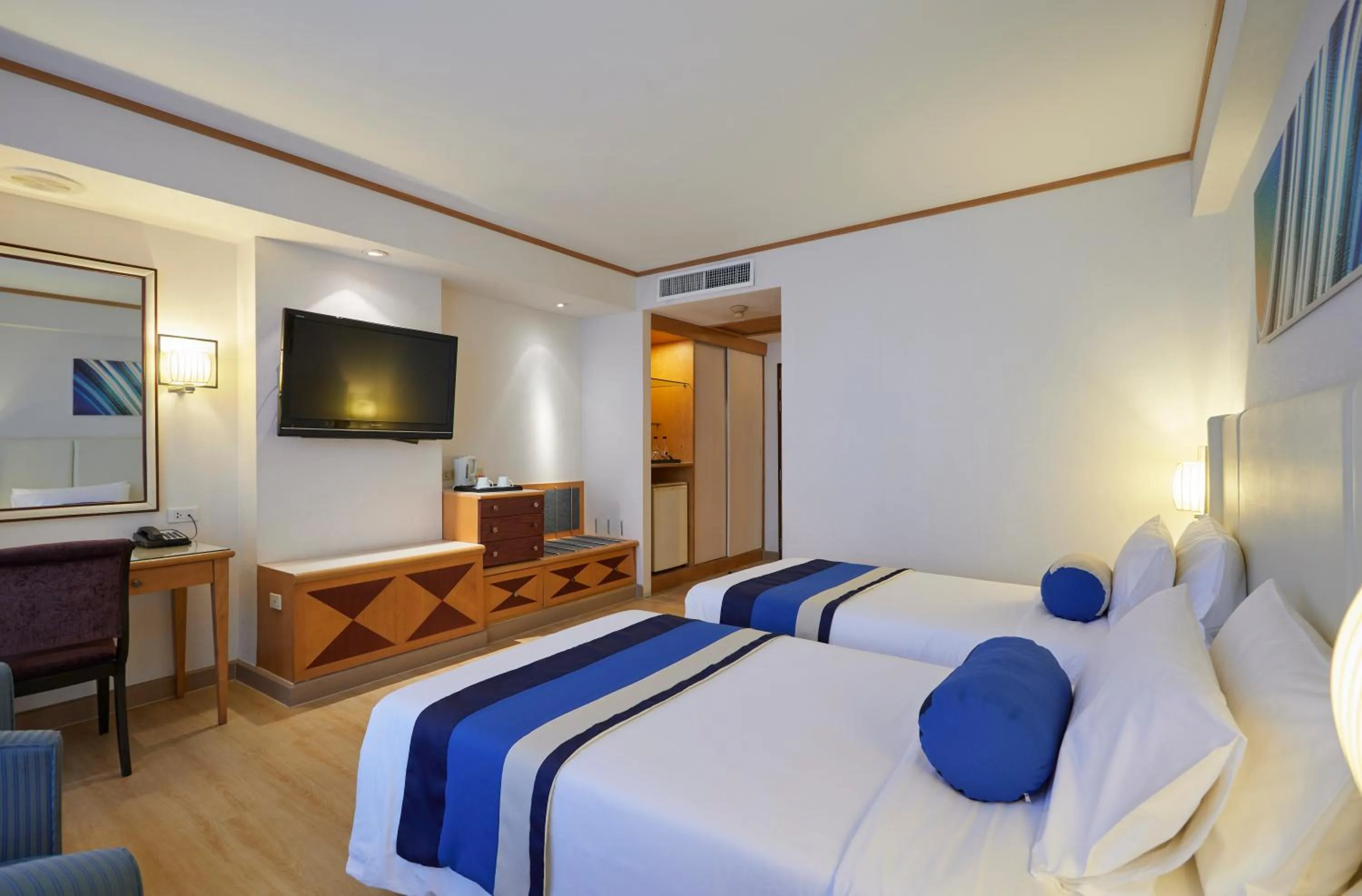 Bed in The Four Wings Hotel Bangkok