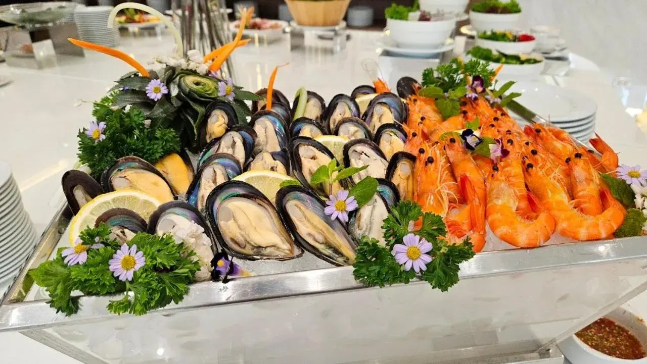 Restaurant/places to eat in The Four Wings Hotel Bangkok Restaurant/places to eat in The Four Wings Hotel Bangkok