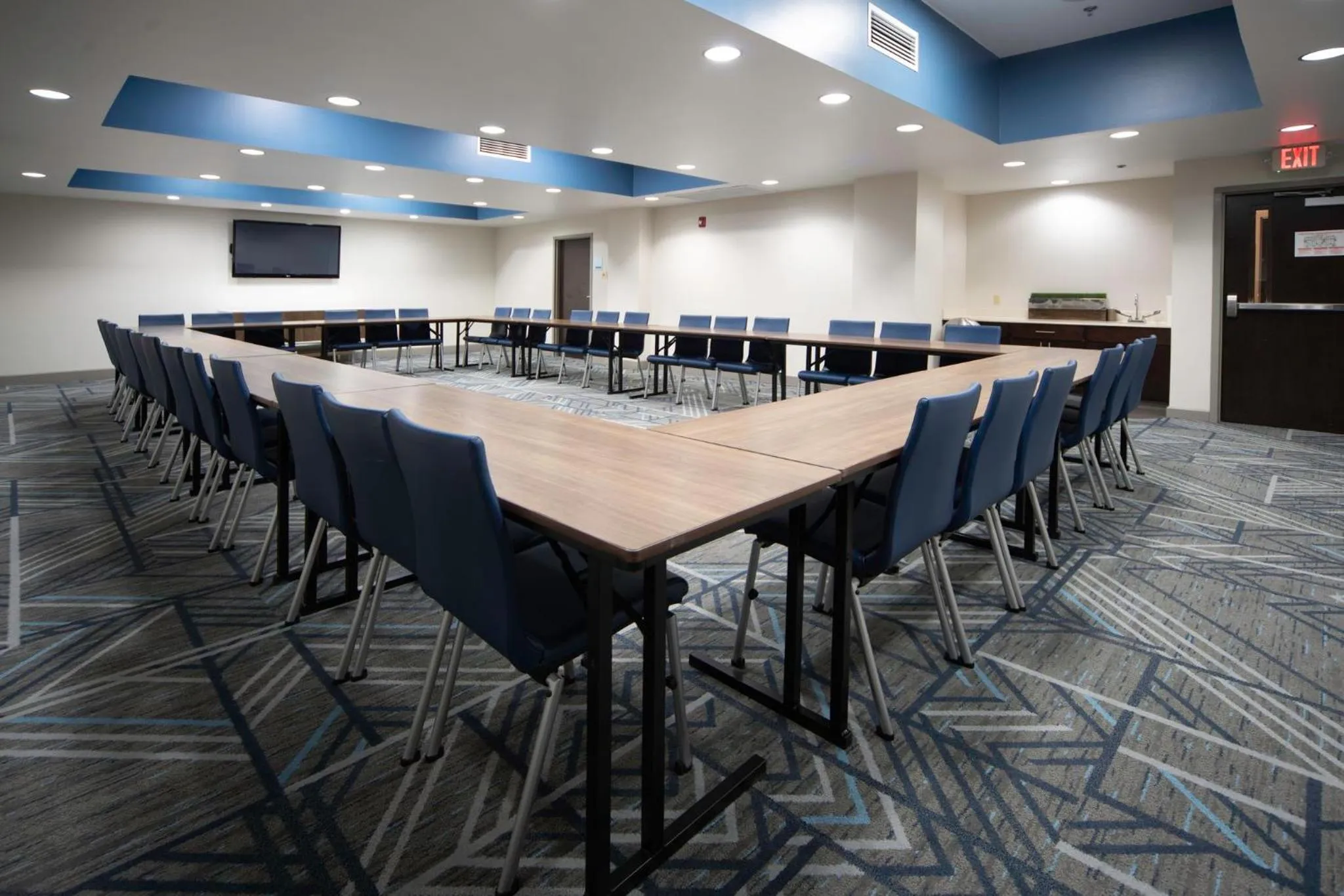 Meeting/conference room in Holiday Inn Express Conway by IHG