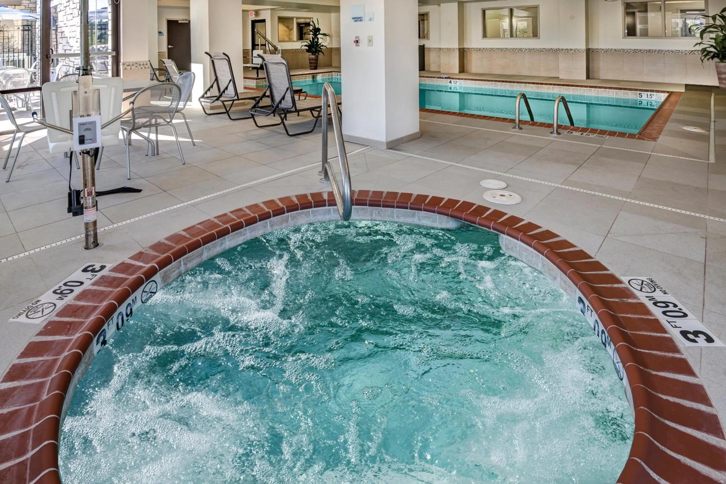 Swimming pool in Holiday Inn Express Conway by IHG
