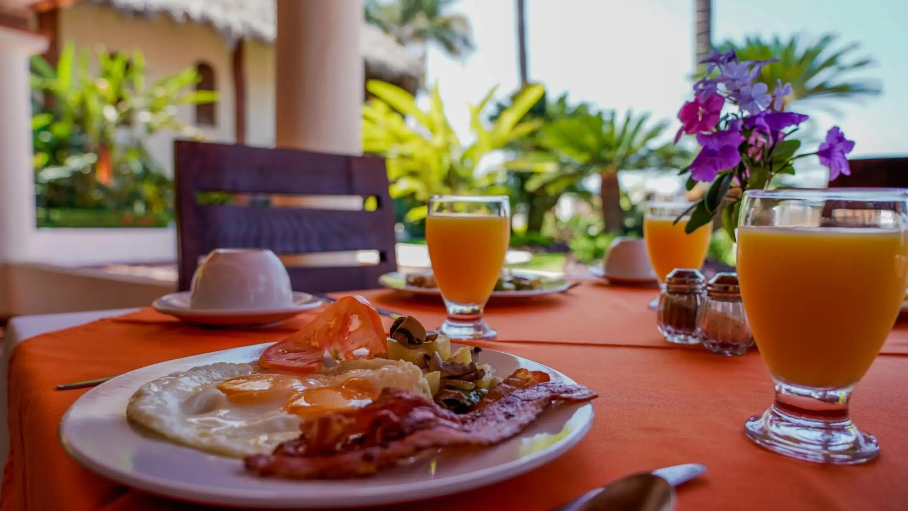 Breakfast in Tropicana Hotel Puerto Vallarta