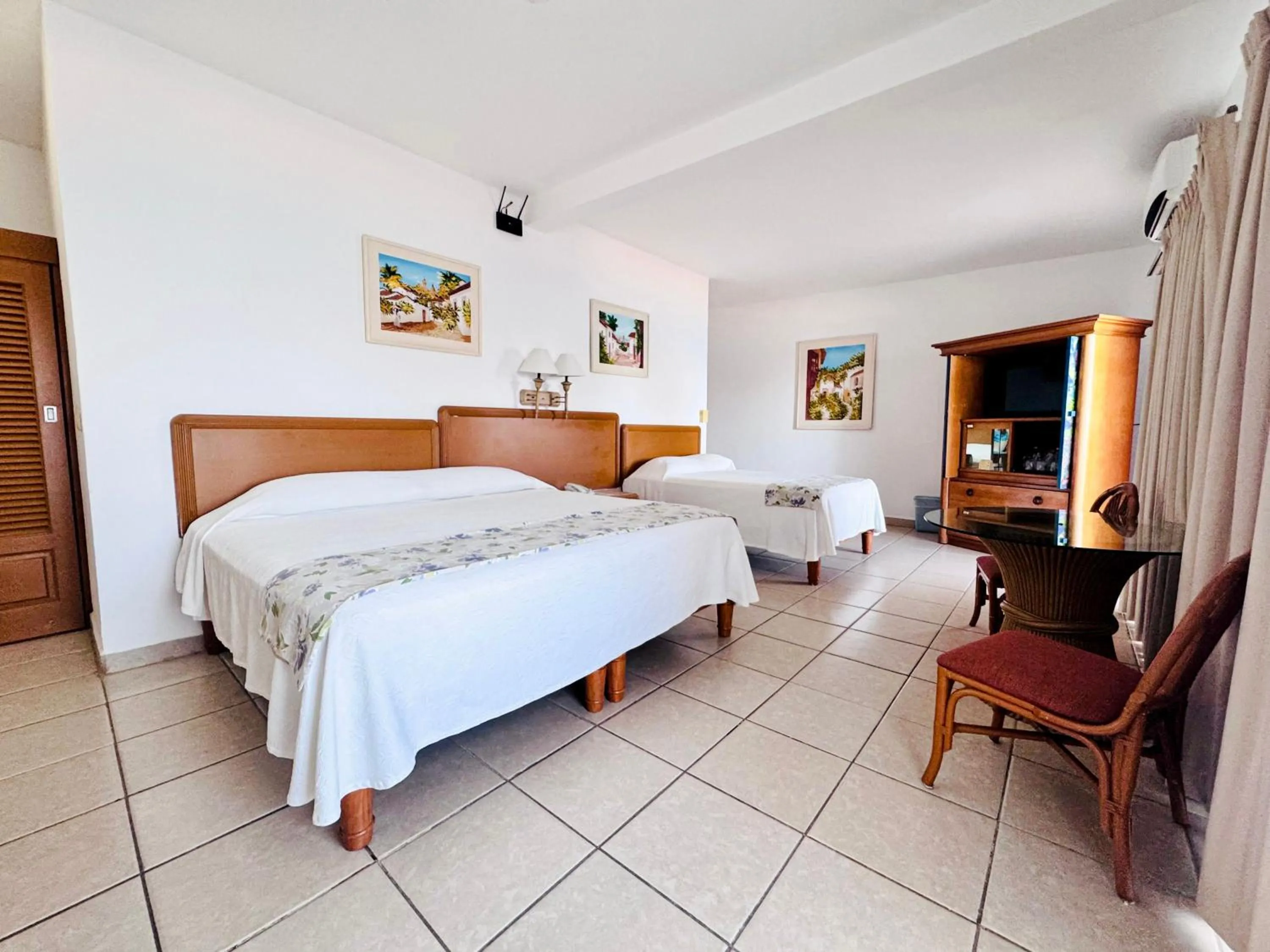 Bed in Tropicana Hotel Puerto Vallarta