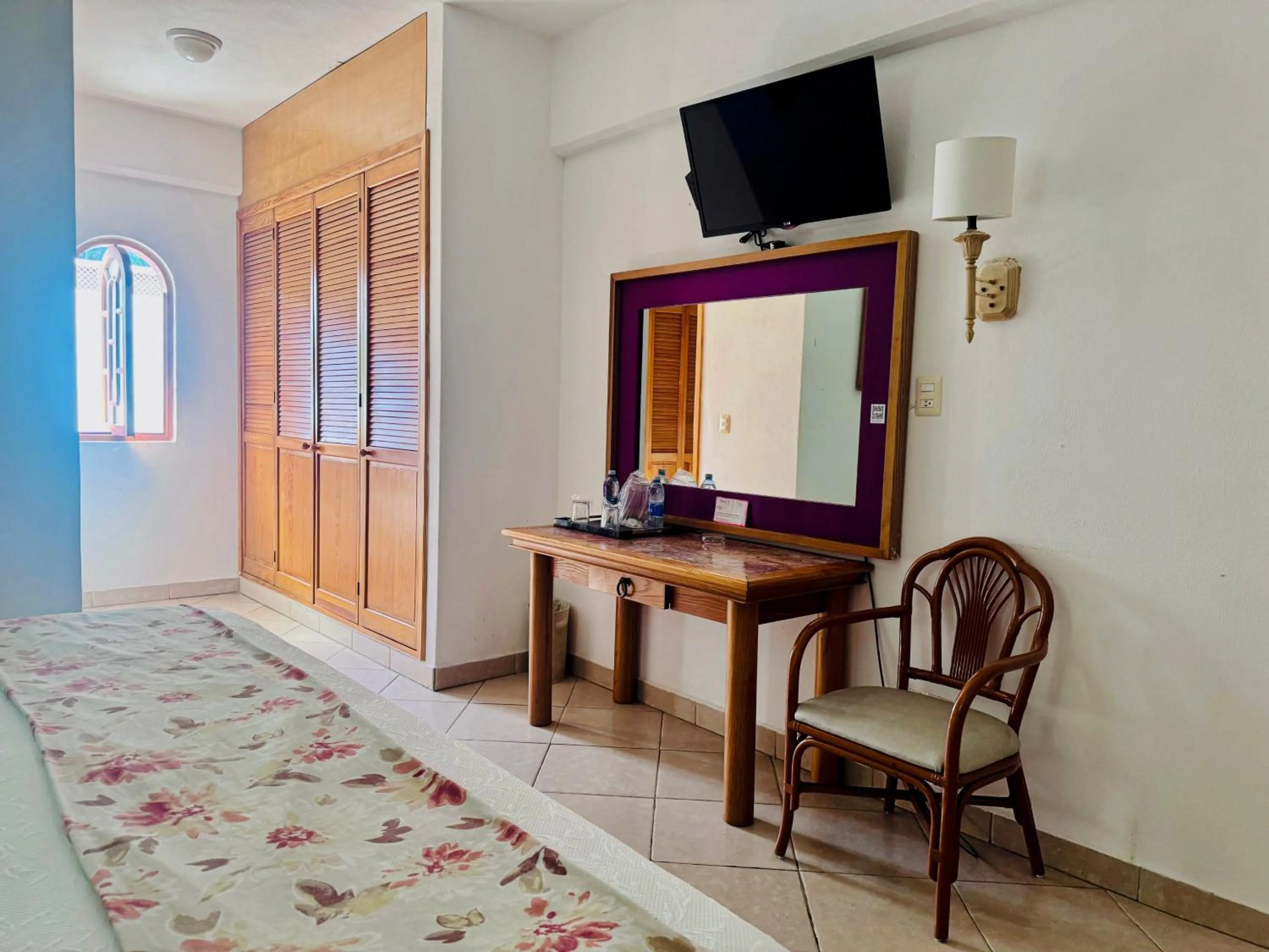 TV and multimedia in Tropicana Hotel Puerto Vallarta