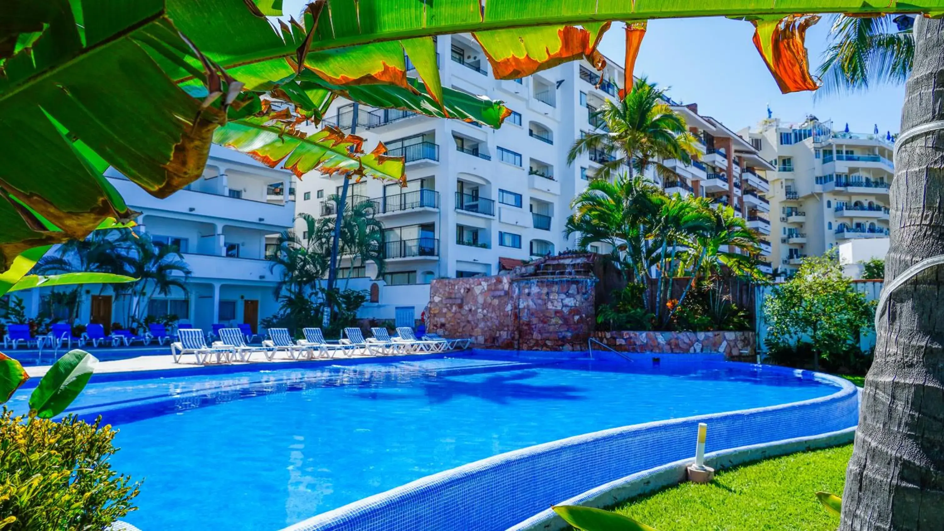 Swimming Pool in Tropicana Hotel Puerto Vallarta