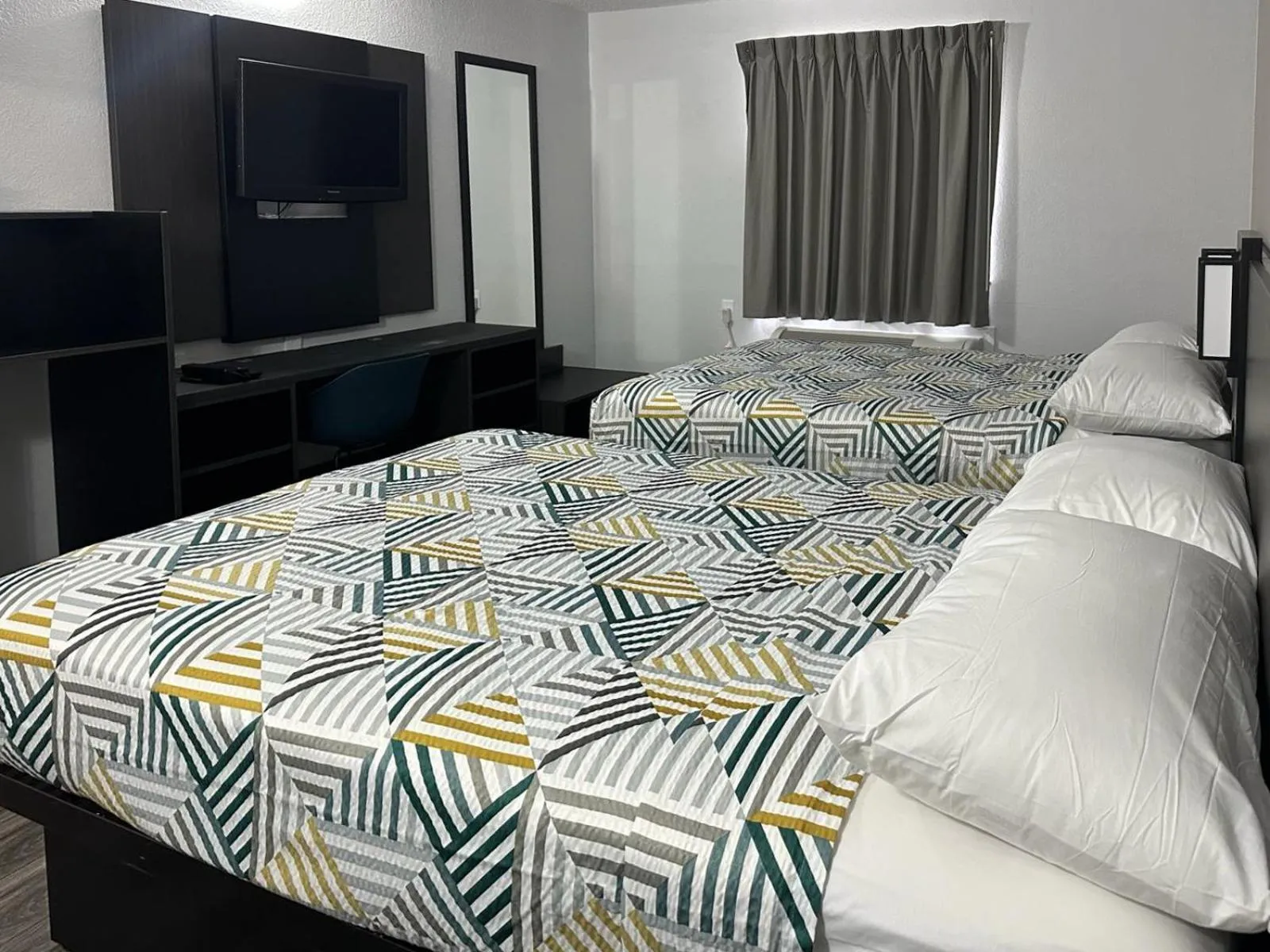 Bed in Motel 6-Omaha, NE