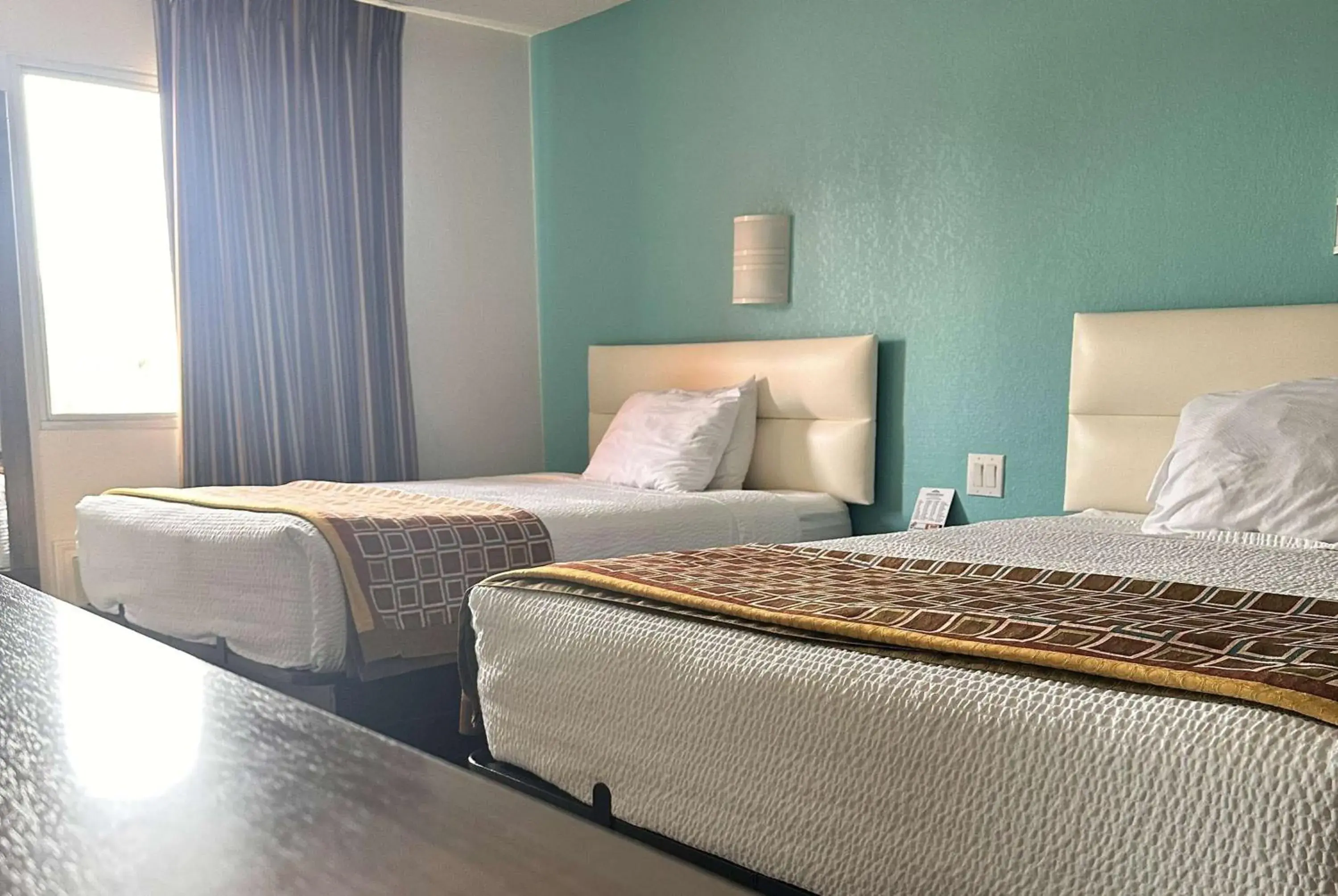 Photo of the whole room, Bed in Howard Johnson by Wyndham Clarksville Tennessee Photo of the whole room, Bed in Howard Johnson by Wyndham Clarksville Tennessee