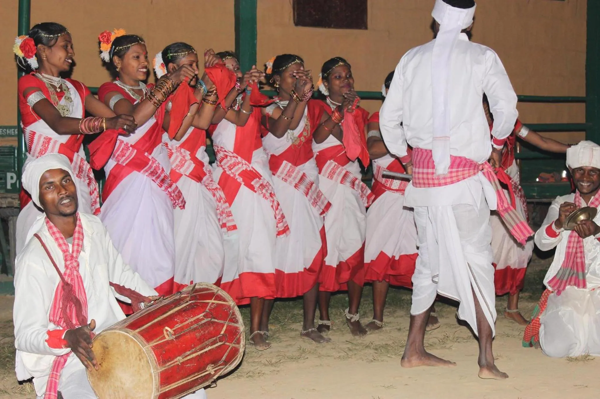 Evening entertainment in Nature Hunt Eco Camp
