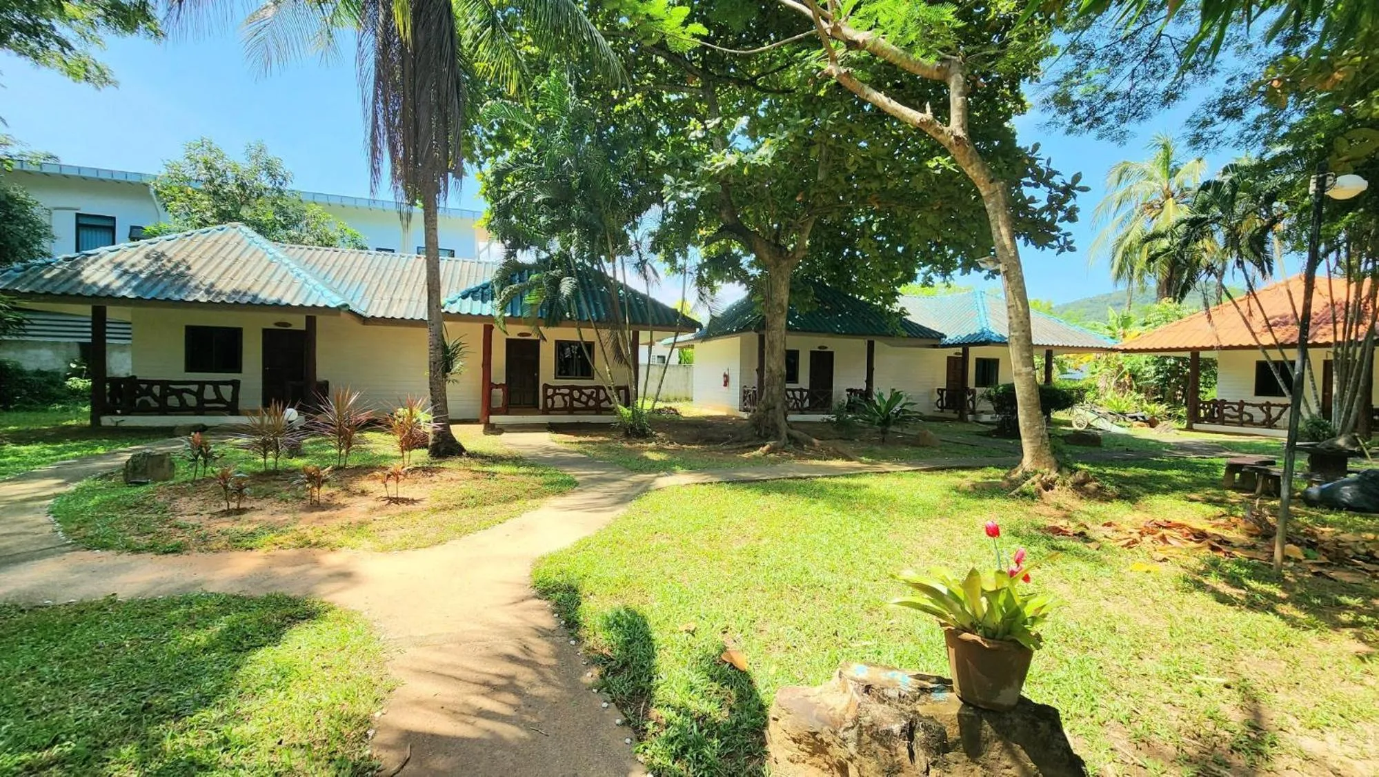 Mild Garden View Resort