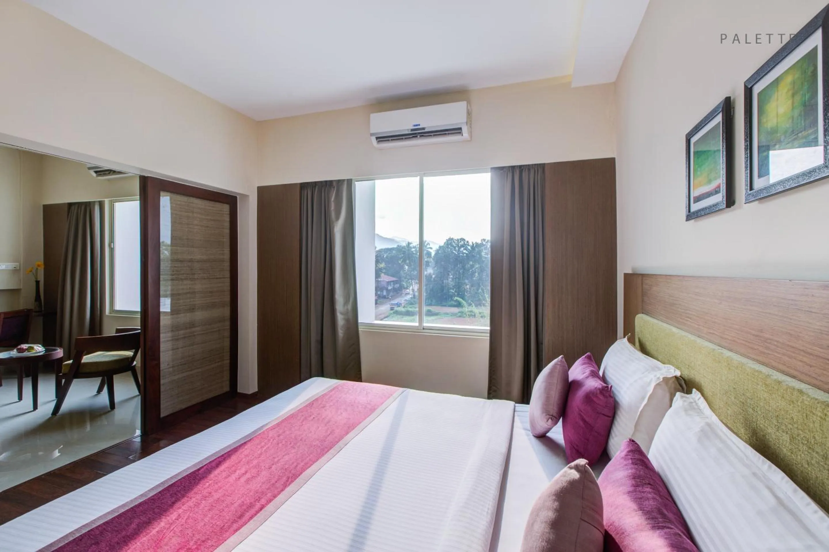 Bedroom, Bed in JK Residency Kelakam