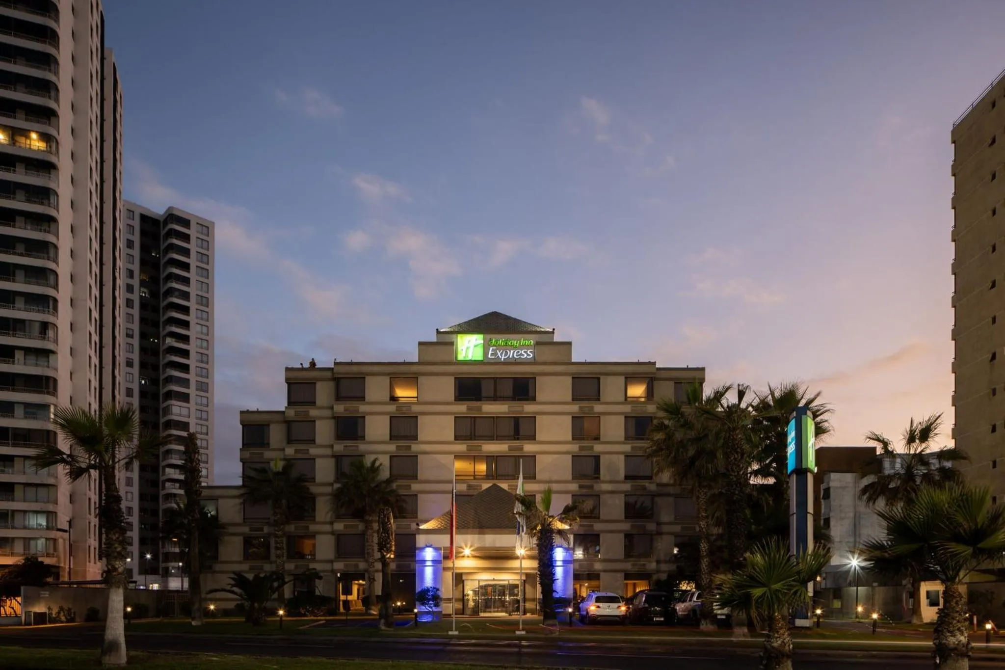 Property building in Holiday Inn Express - Iquique by IHG