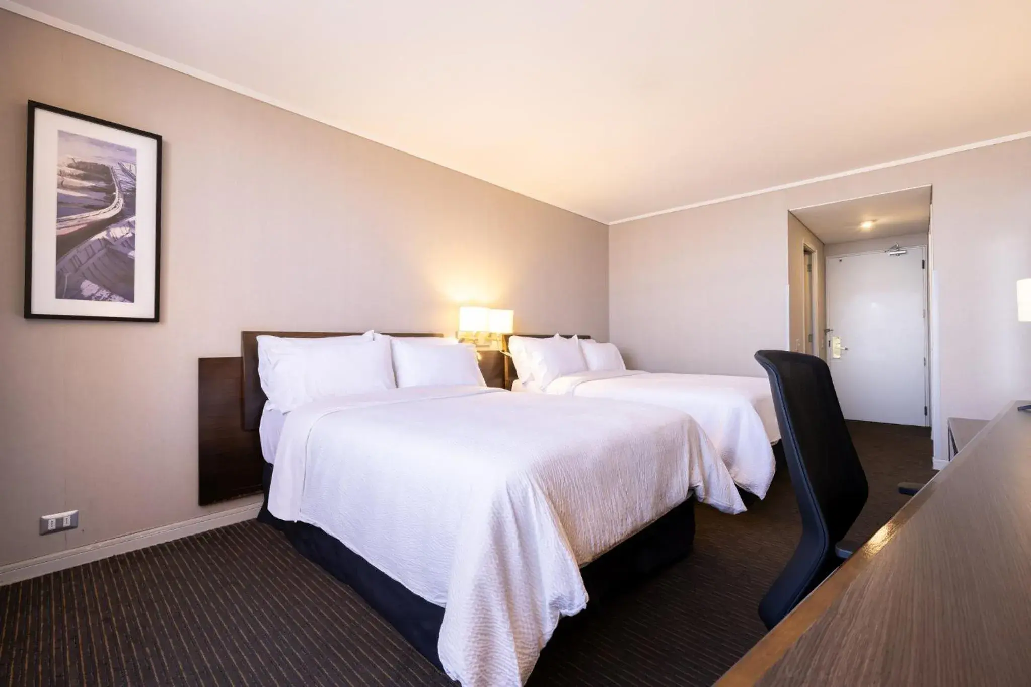 Standard Queen Room with Garden View in Holiday Inn Express - Iquique by IHG Standard Queen Room with Garden View in Holiday Inn Express - Iquique by IHG