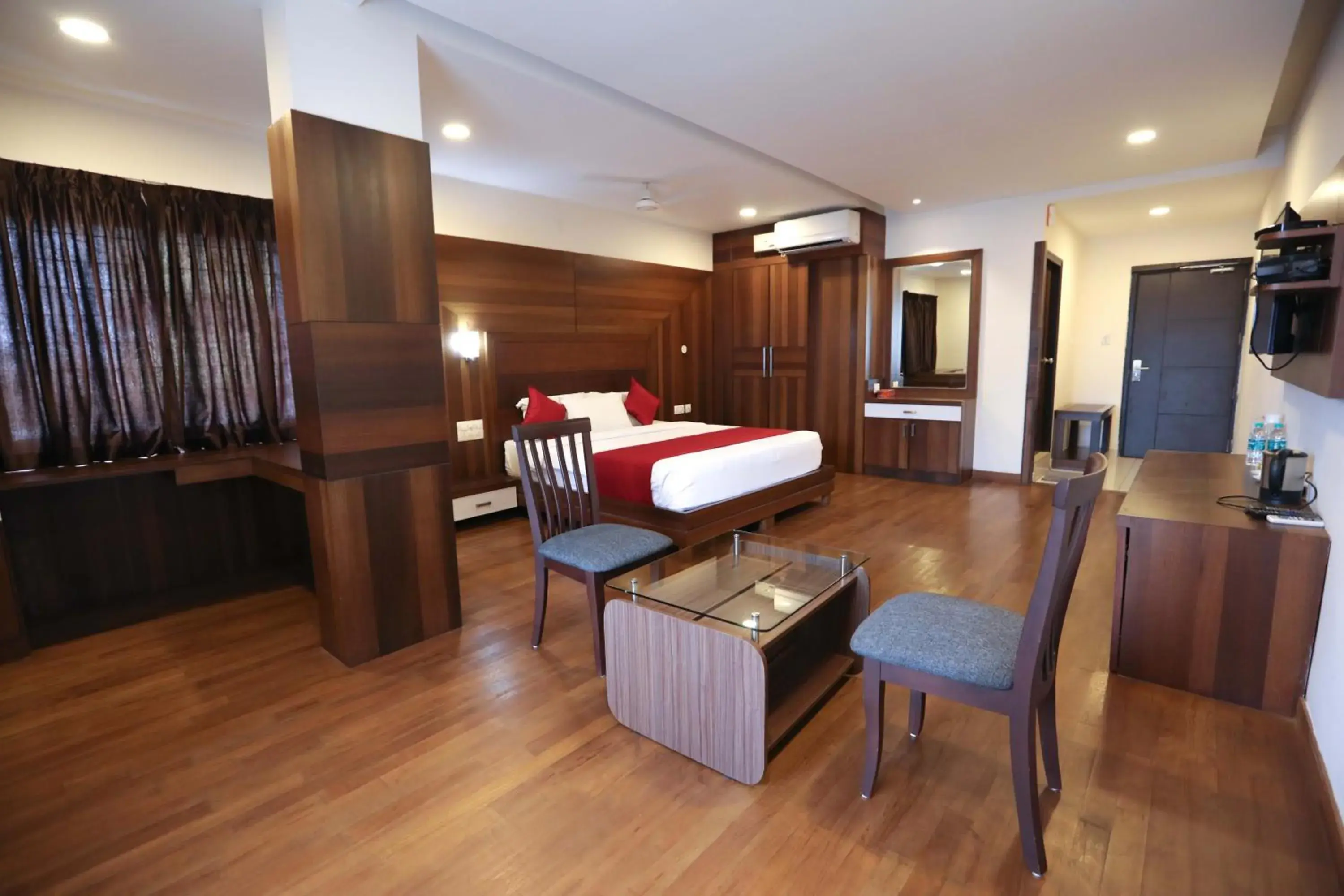 Suite in Traders Hotel - Kankanady, Mangalore Suite in Traders Hotel - Kankanady, Mangalore