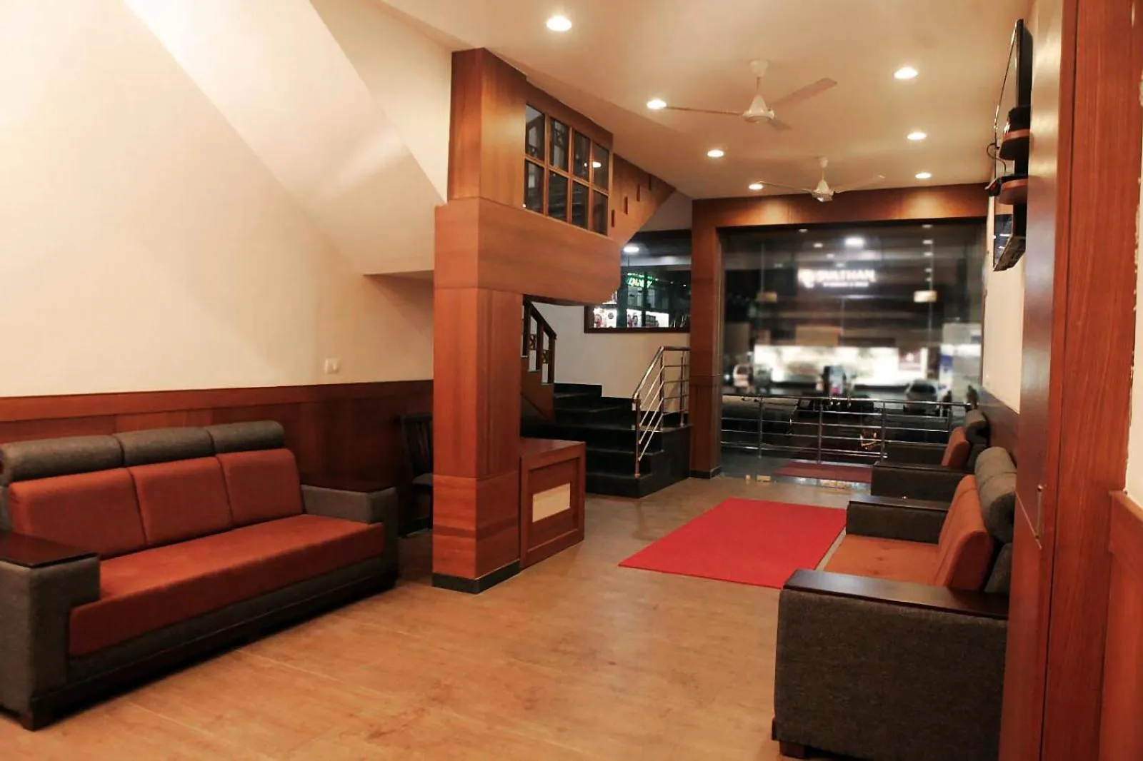 Lobby or reception in Traders Hotel - Kankanady, Mangalore