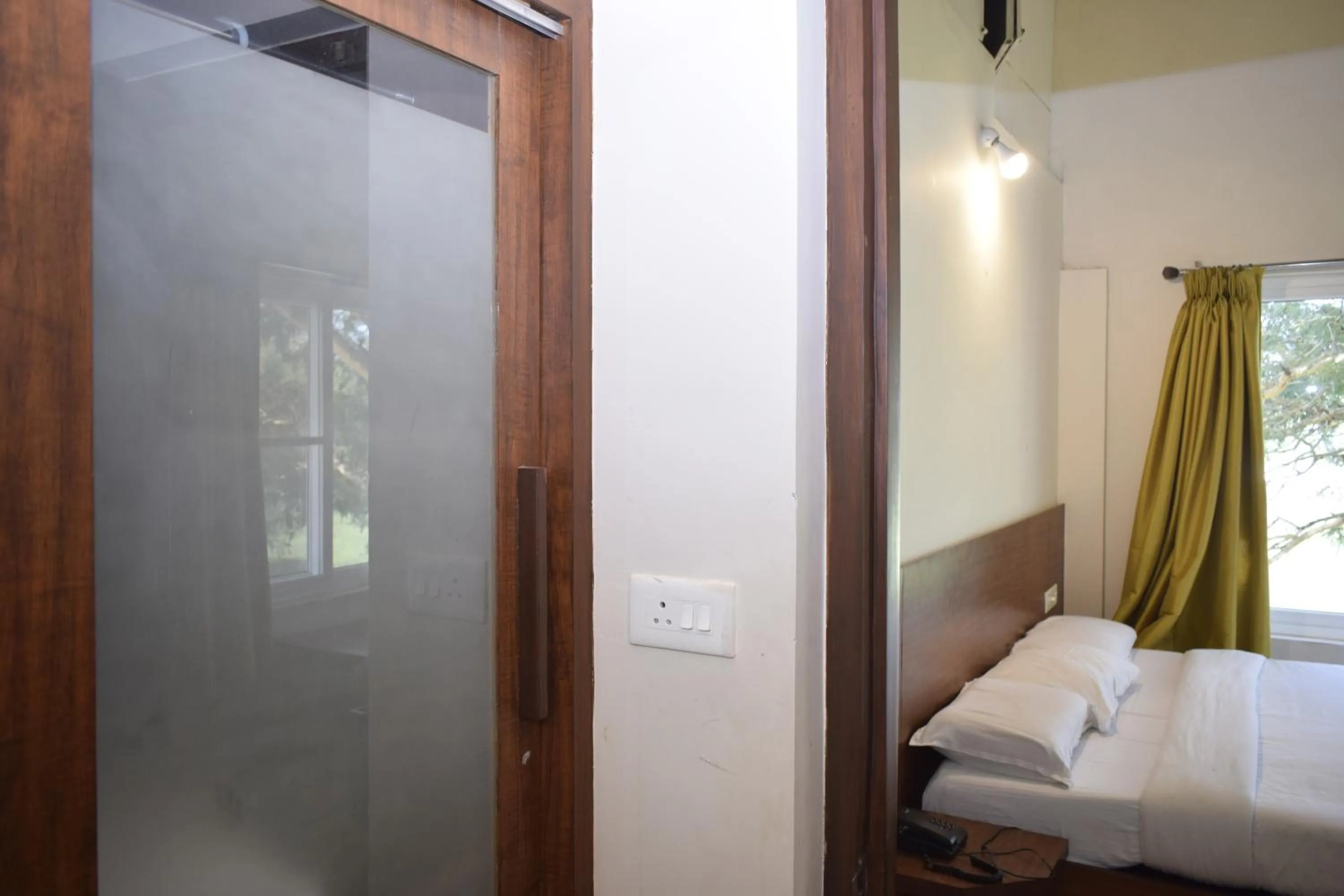 Bedroom, Bed in River Valley Resort