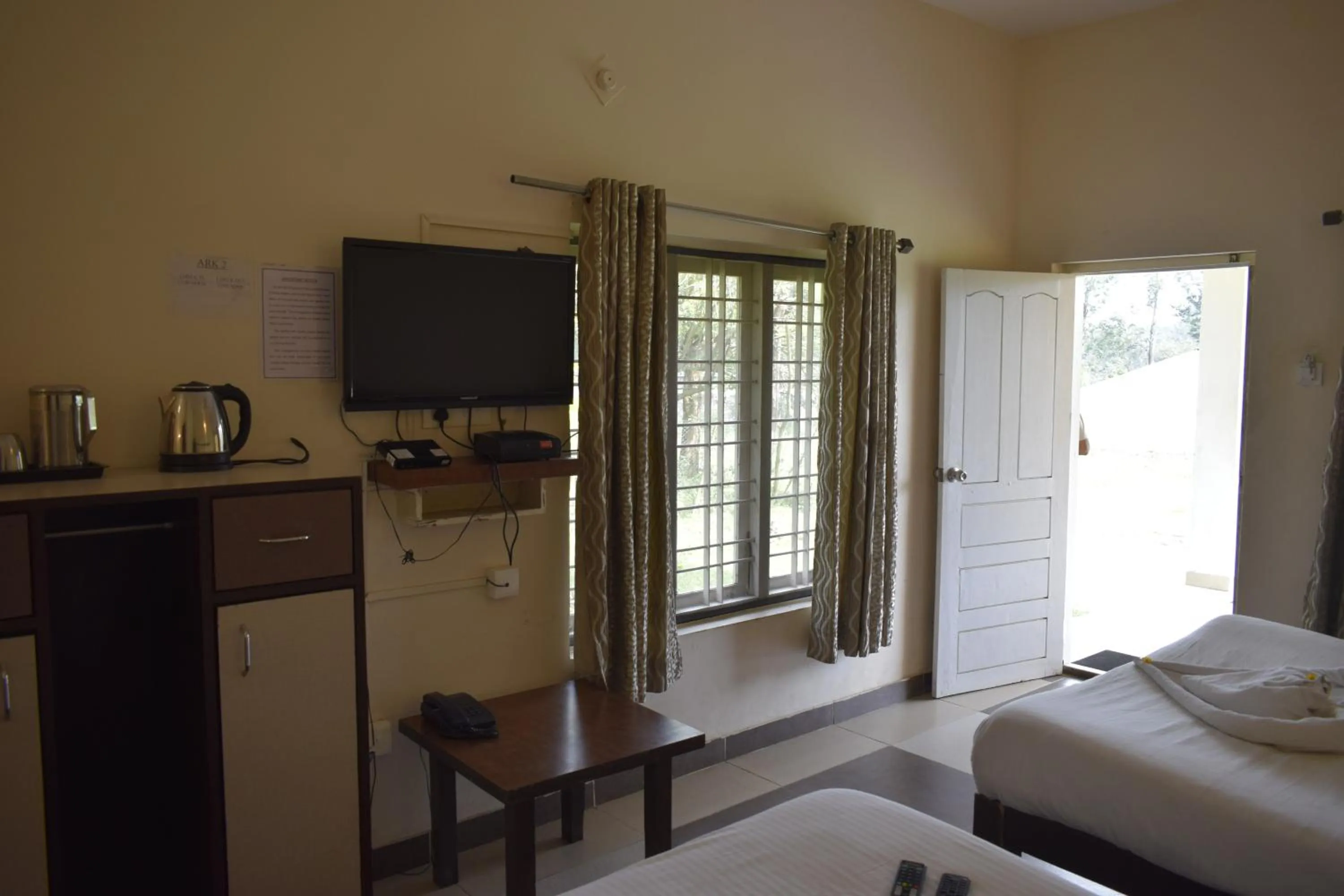 View (from property/room), Bed in River Valley Resort