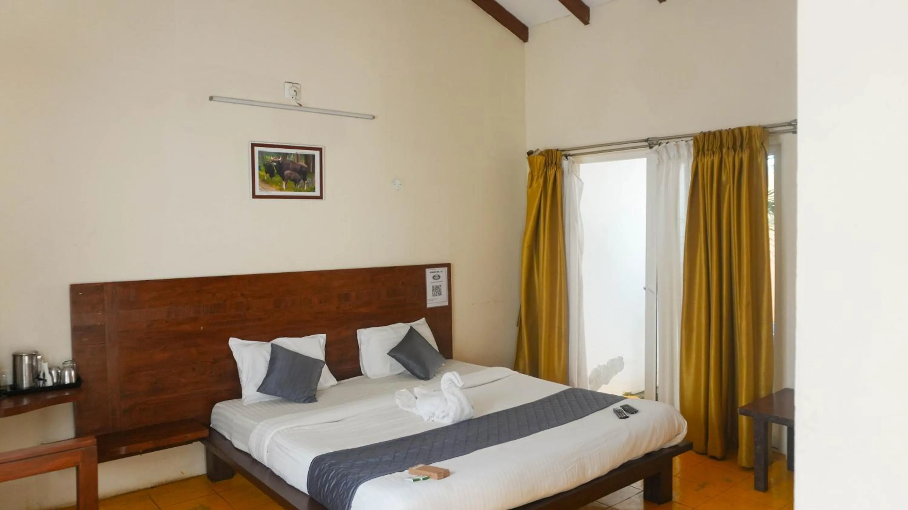 Bedroom, Bed in River Valley Resort